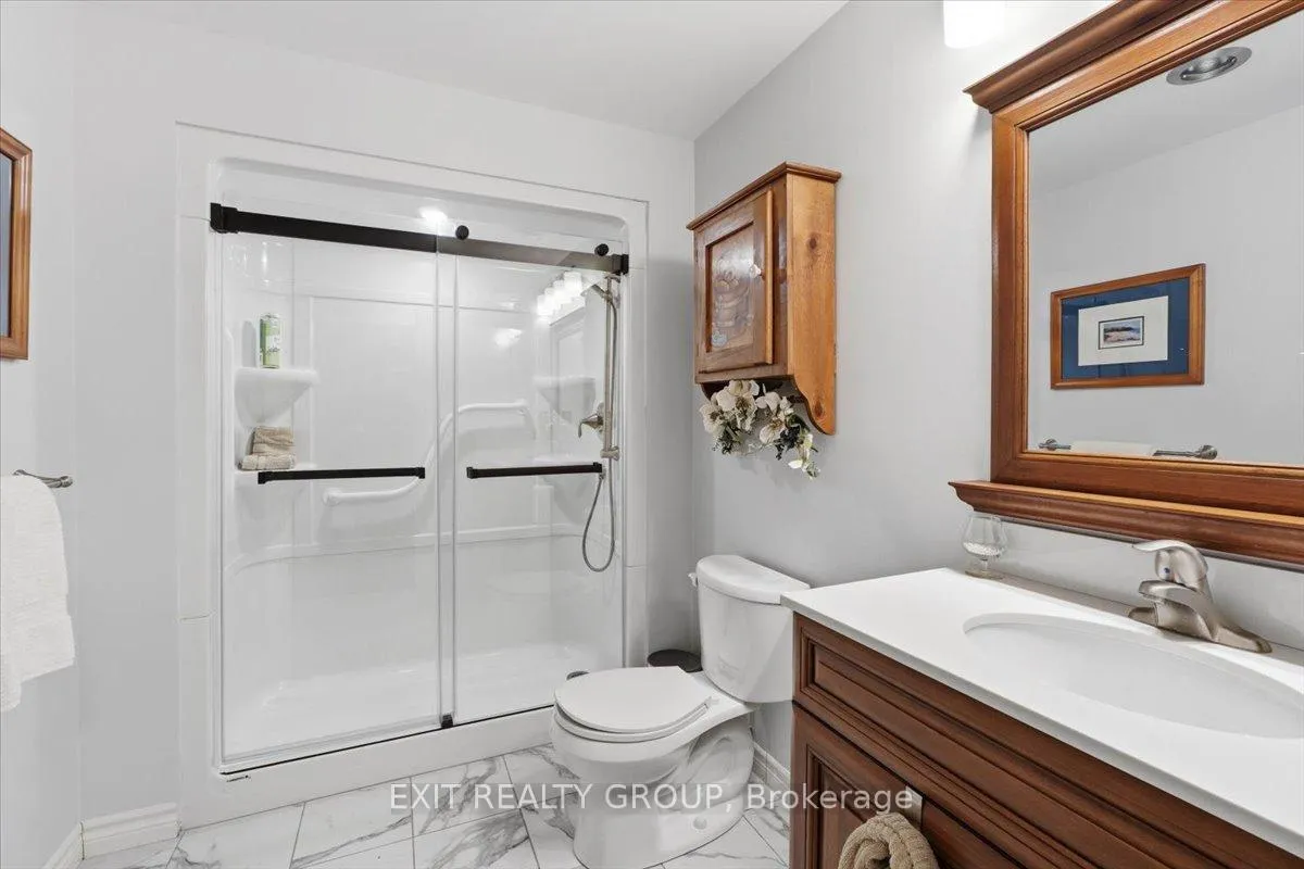 Photo 29 of 12 Dorchester Drive, Prince Edward County, Wellington Ward — HOMEH