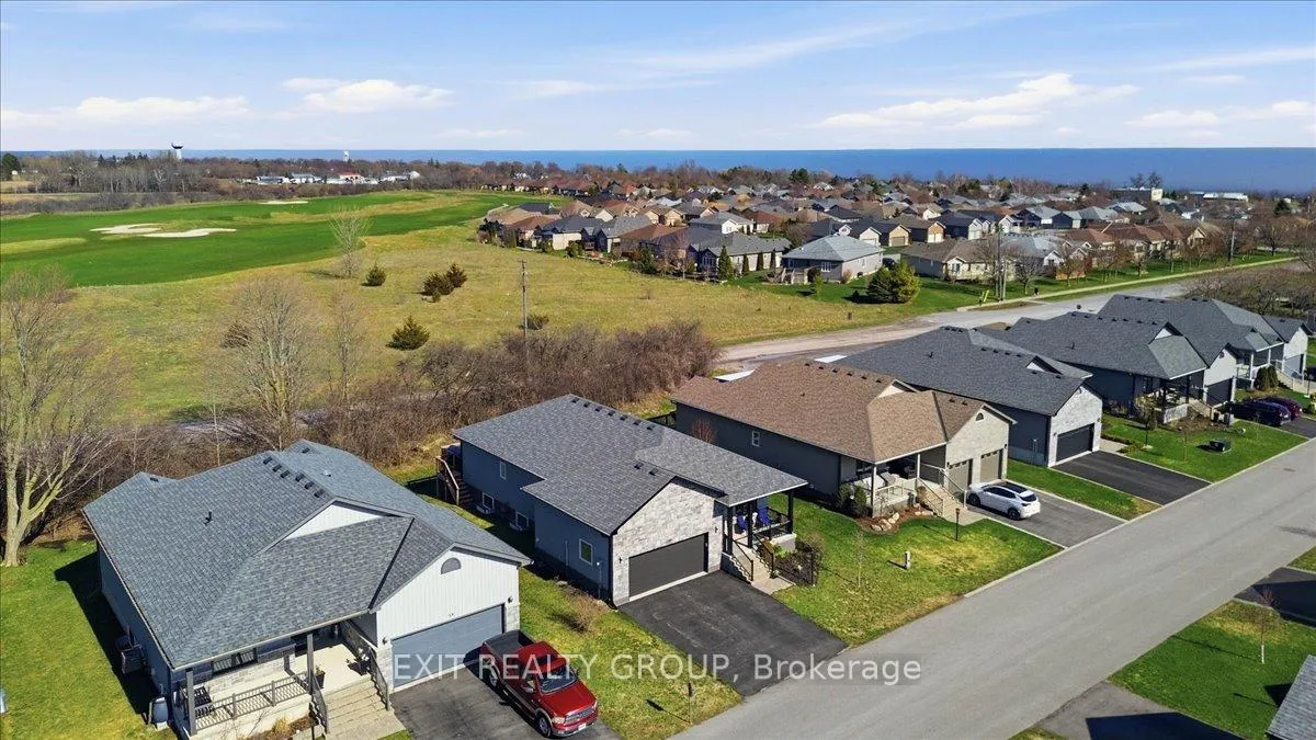 Photo 37 of 12 Dorchester Drive, Prince Edward County, Wellington Ward — HOMEH