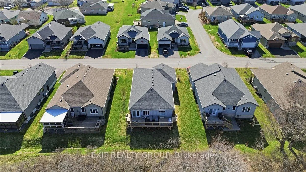Photo 39 of 12 Dorchester Drive, Prince Edward County, Wellington Ward — HOMEH