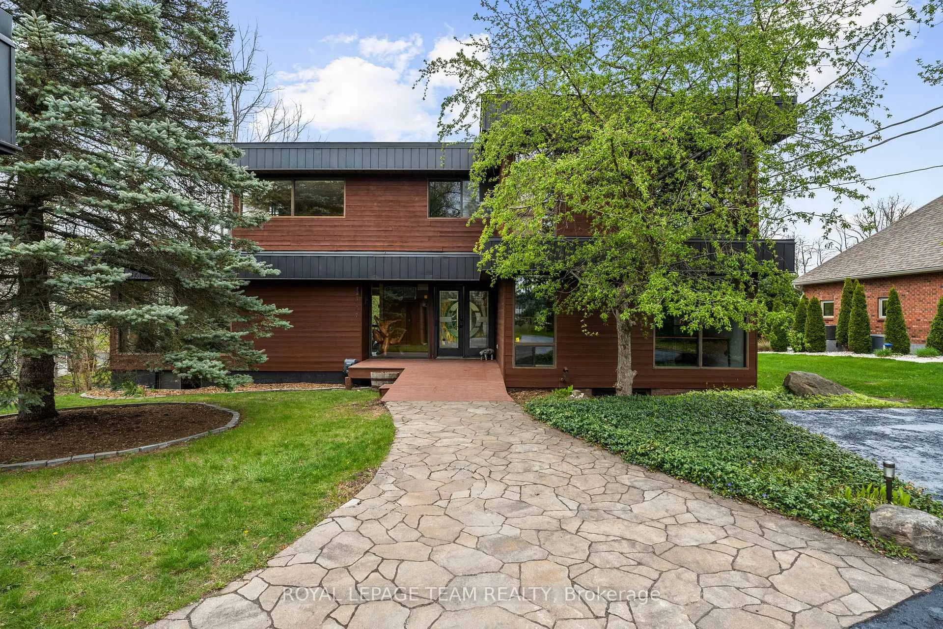 Photo 4 of 5657 Manotick Main Street, Ottawa, Manotick South to Roger Stevens — HOMEH