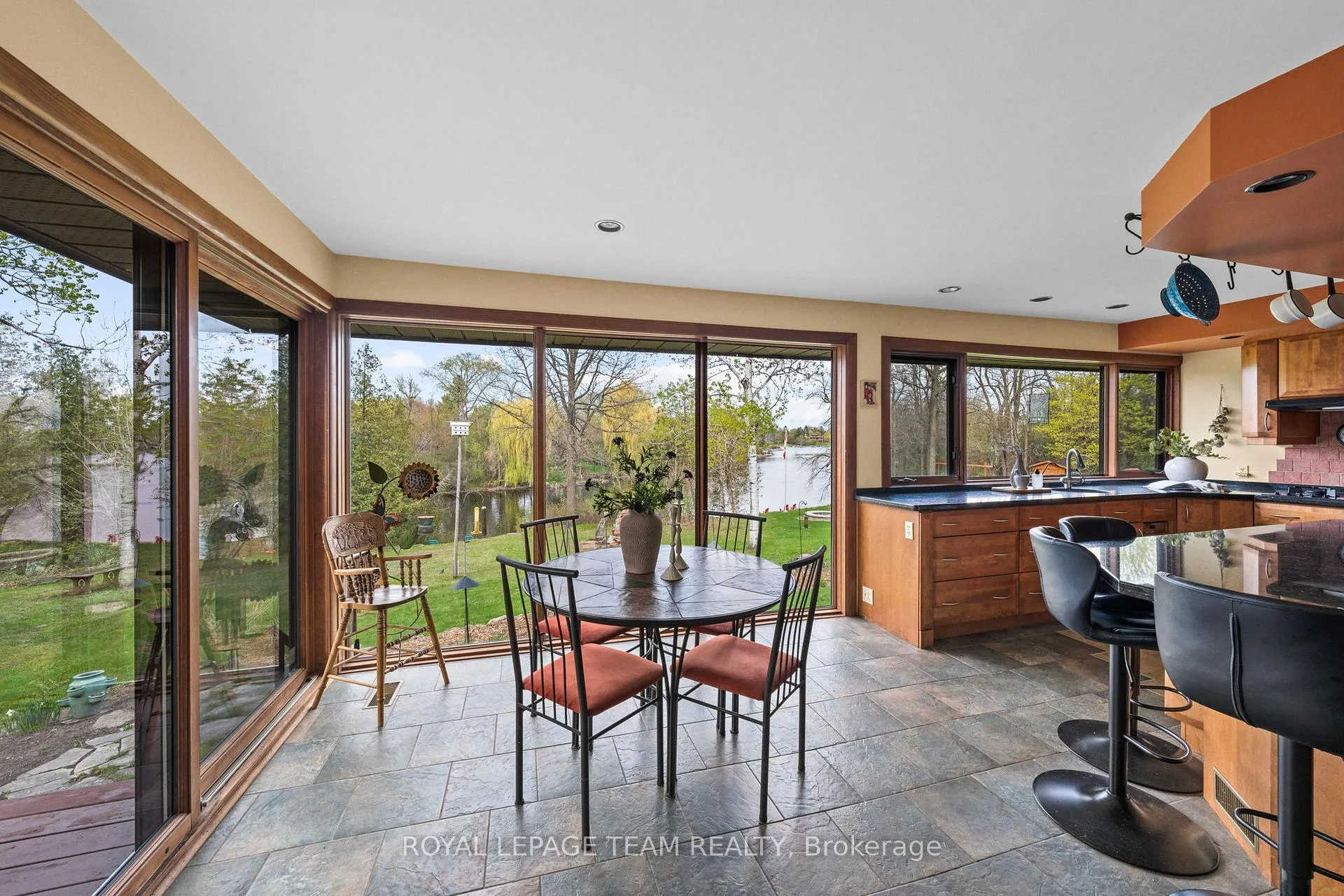 Photo 16 of 5657 Manotick Main Street, Ottawa, Manotick South to Roger Stevens — HOMEH