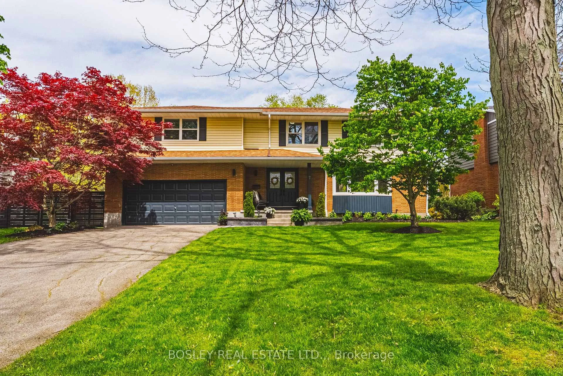 Photo 1 of 7 Rusholme Crescent, St. Catharines, Glendale/Glenridge — HOMEH