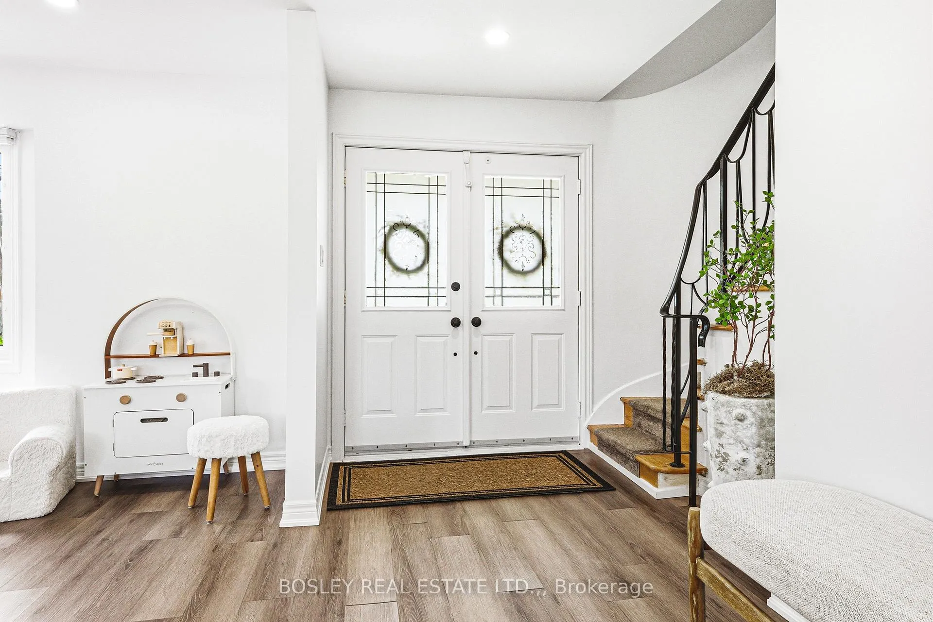 Photo 4 of 7 Rusholme Crescent, St. Catharines, Glendale/Glenridge — HOMEH