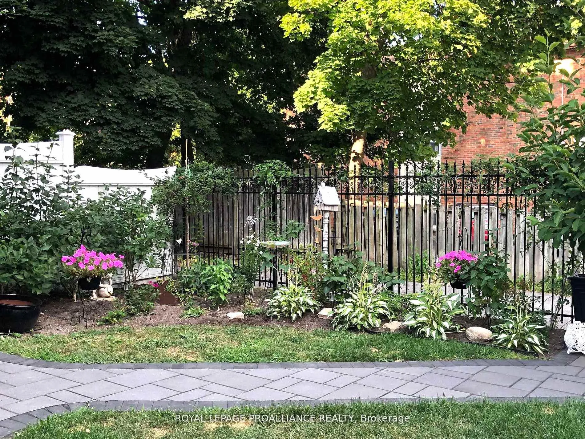 Photo 43 of 219 Charles Street, Belleville, Belleville Ward — HOMEH