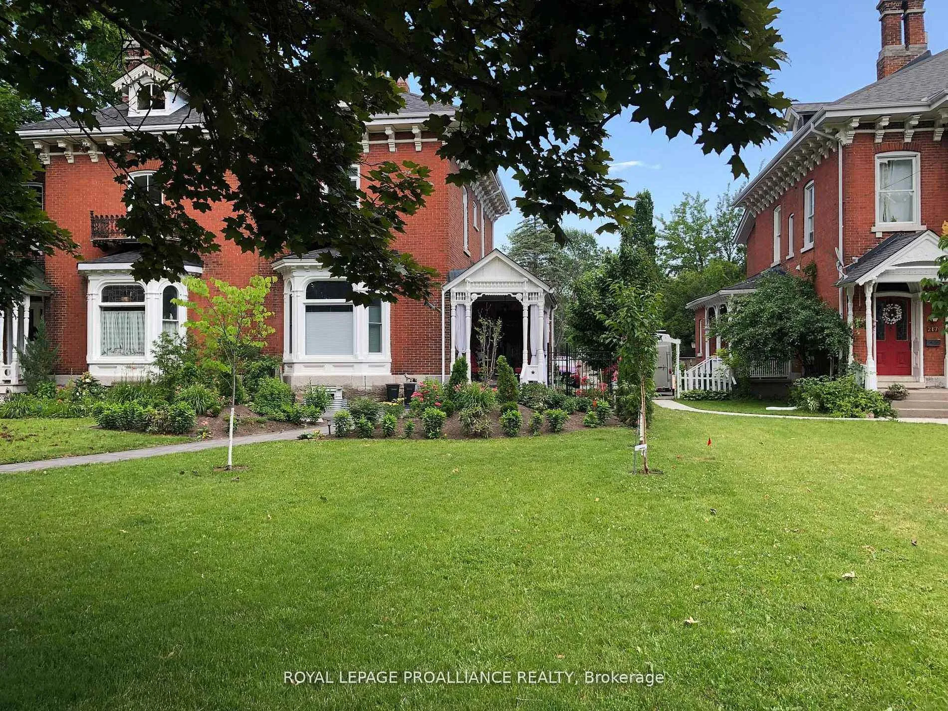 Photo 4 of 219 Charles Street, Belleville, Belleville Ward — HOMEH