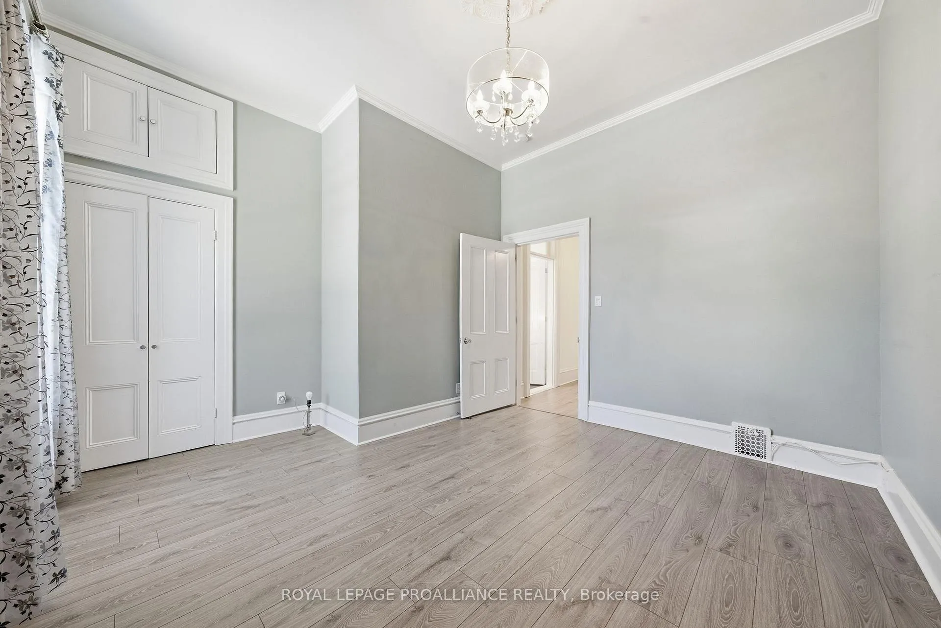 Photo 46 of 219 Charles Street, Belleville, Belleville Ward — HOMEH