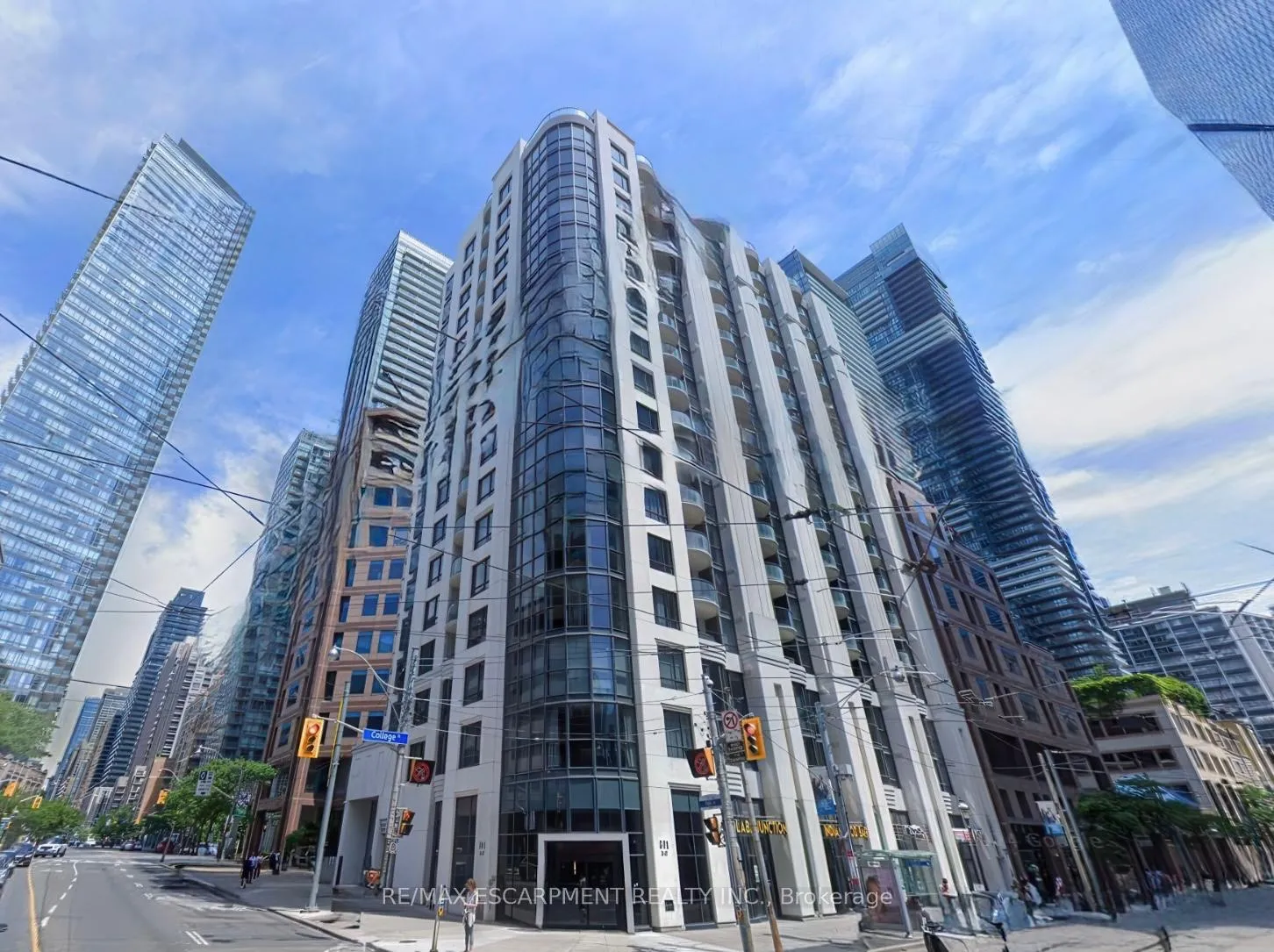 Photo 1 of Unit 709, 801 Bay Street, Toronto, Bay Street Corridor — HOMEH