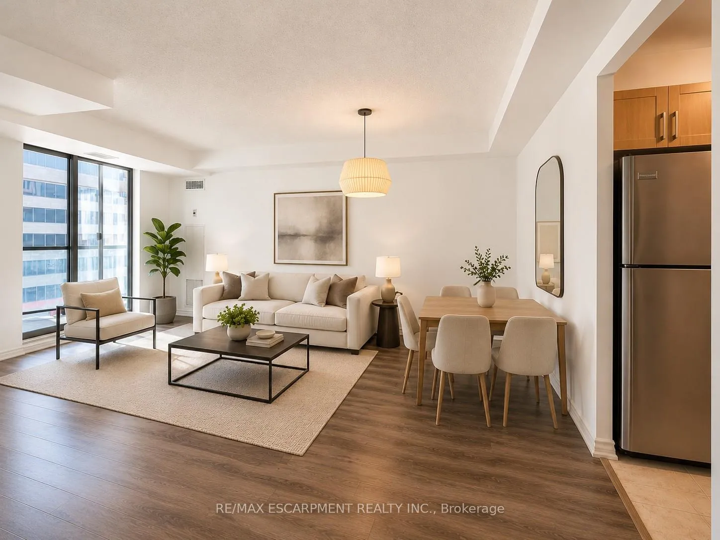 Photo 4 of Unit 709, 801 Bay Street, Toronto, Bay Street Corridor — HOMEH