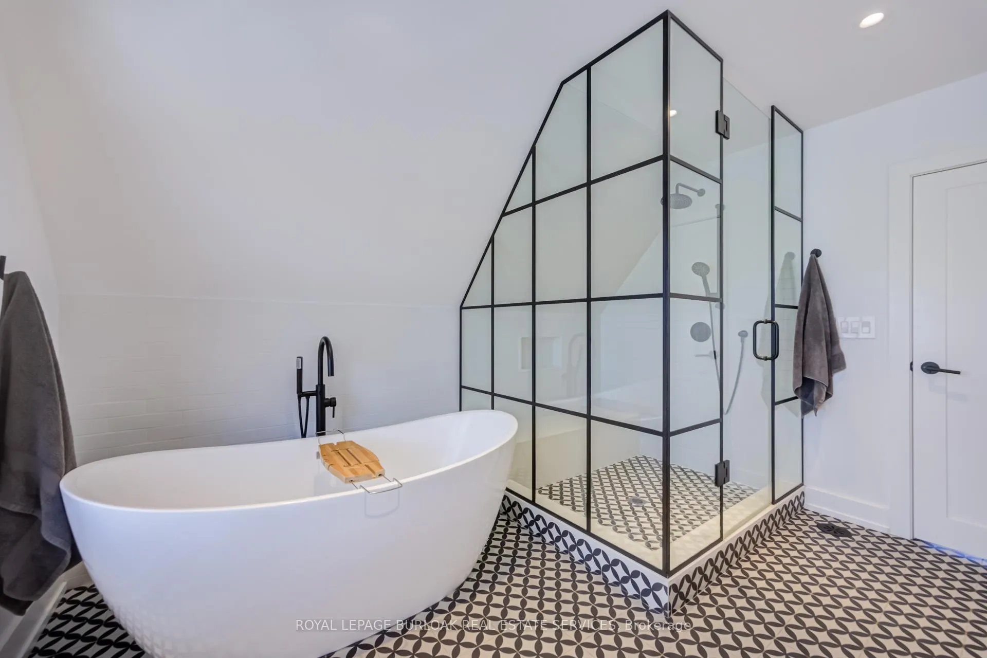 Photo 33 of 103 Harcourt Avenue, Toronto, Blake-Jones — HOMEH