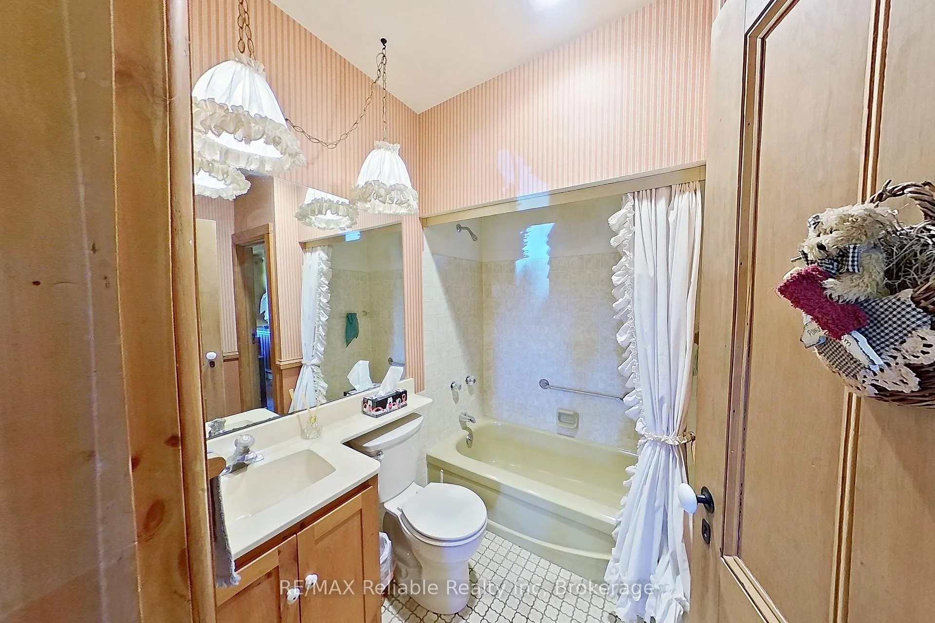 Photo 28 of 74700 Bronson Line, Bluewater, Stanley — HOMEH