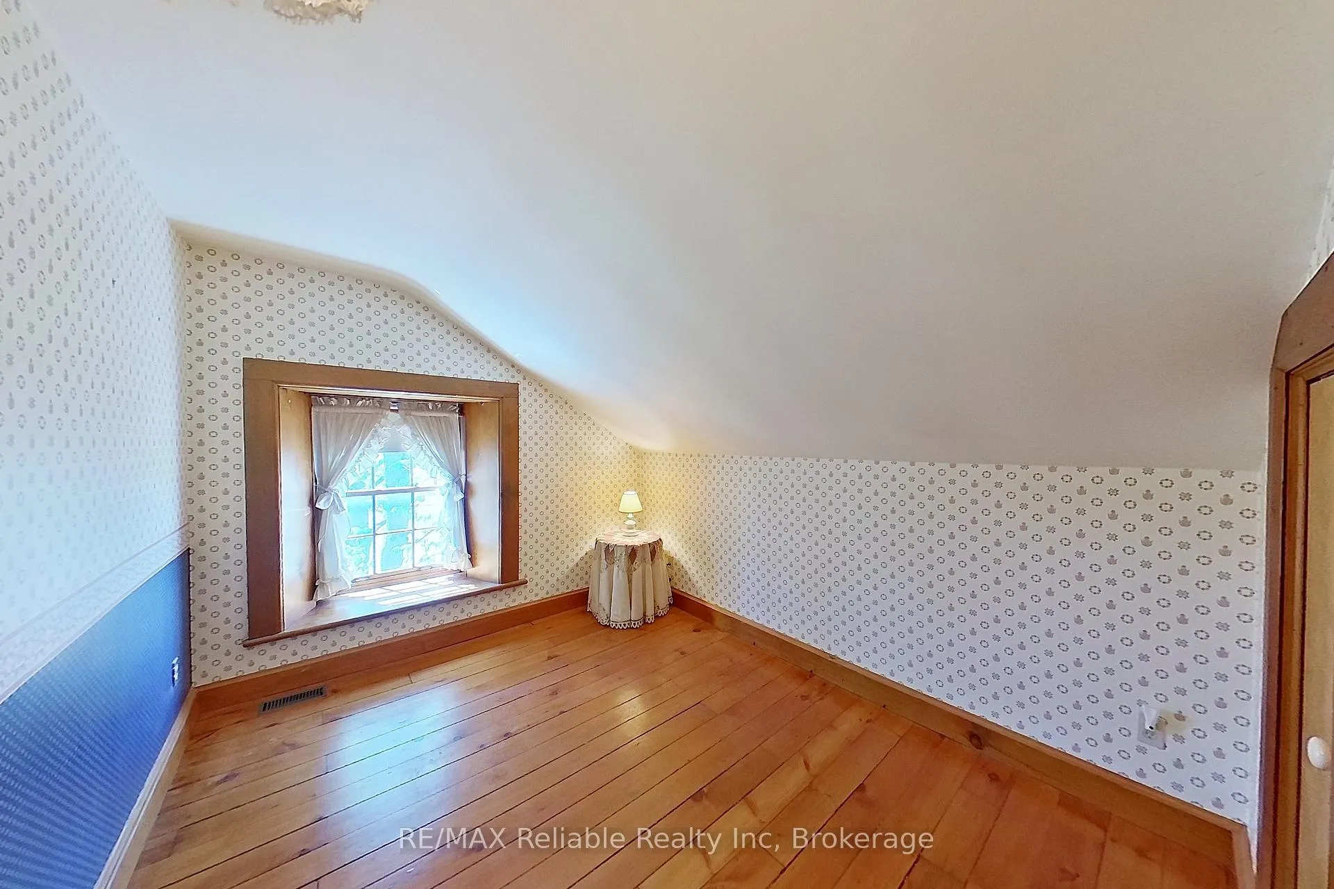 Photo 32 of 74700 Bronson Line, Bluewater, Stanley — HOMEH