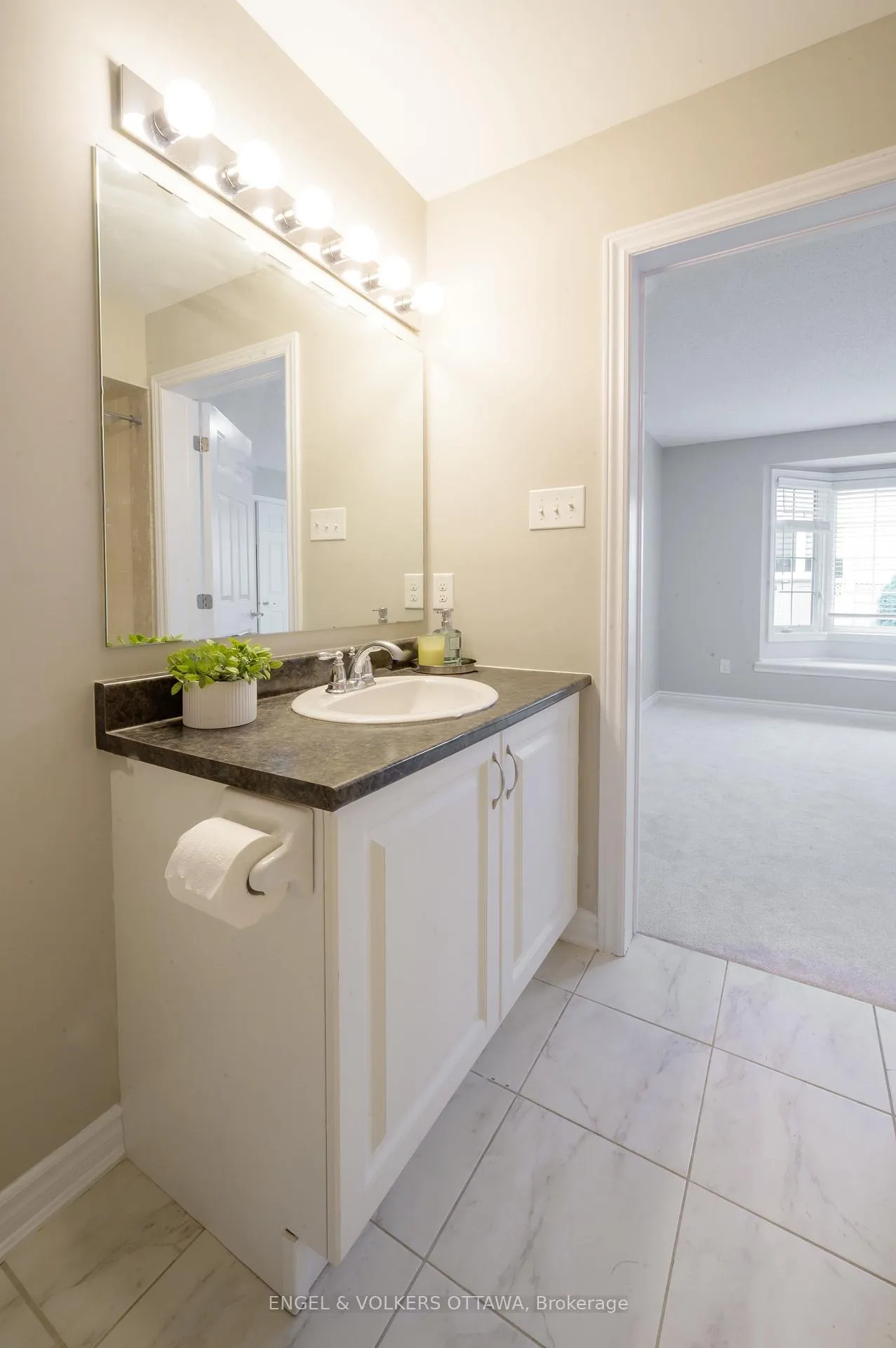 Photo 21 of 106 Forest Water Way, Ottawa, Barrhaven - Half Moon Bay — HOMEH