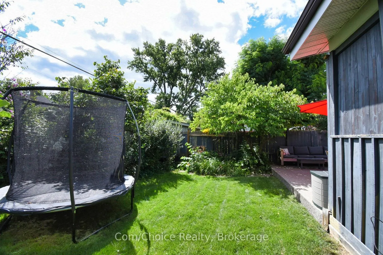 Photo 5 of 9 Marion Crescent, Hamilton, Dundas — HOMEH