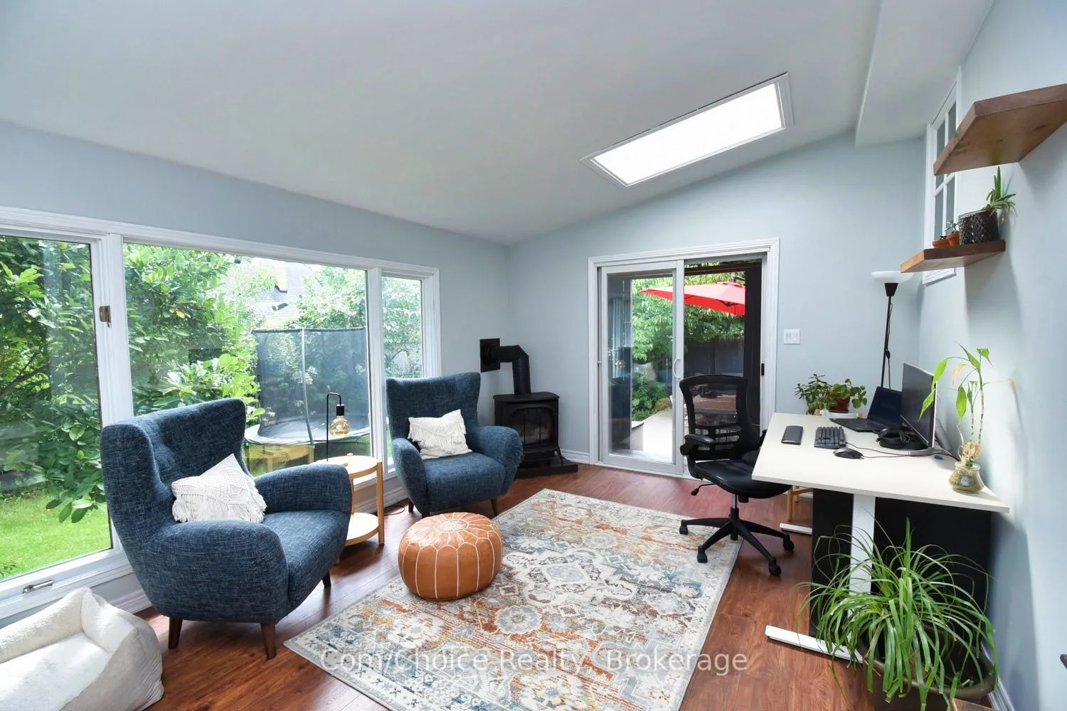 Photo 7 of 9 Marion Crescent, Hamilton, Dundas — HOMEH