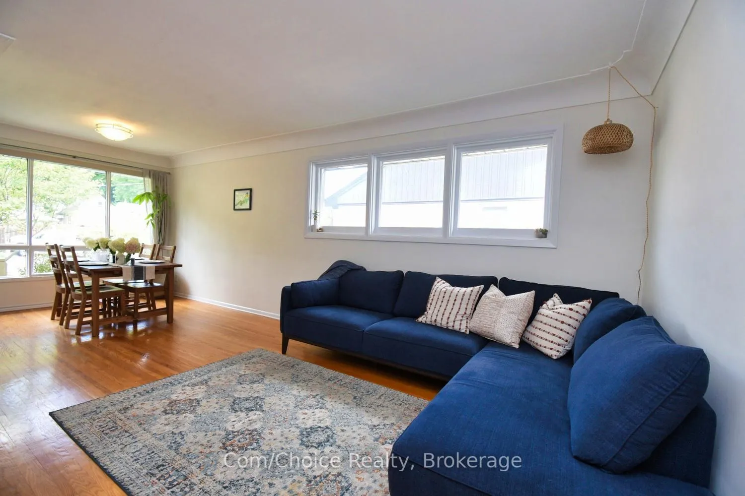 Photo 21 of 9 Marion Crescent, Hamilton, Dundas — HOMEH