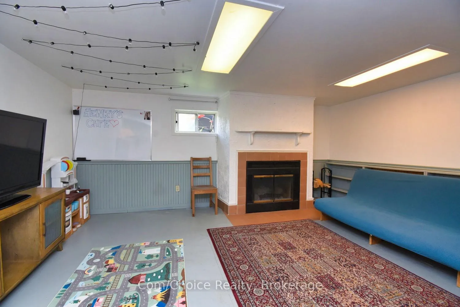 Photo 26 of 9 Marion Crescent, Hamilton, Dundas — HOMEH