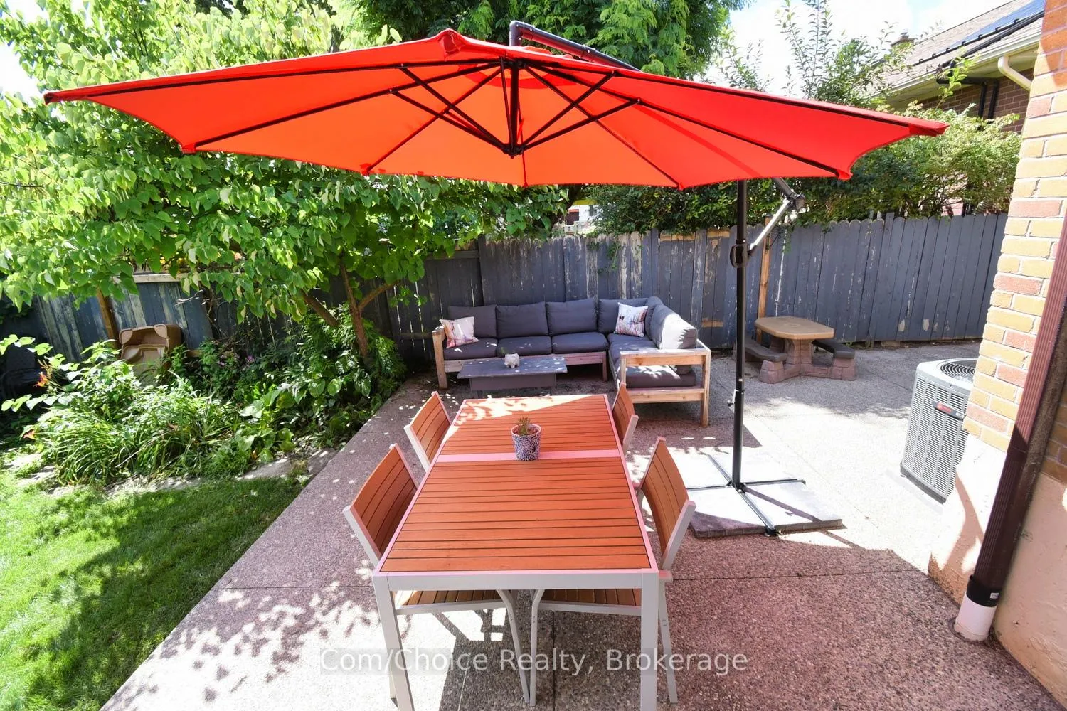Photo 42 of 9 Marion Crescent, Hamilton, Dundas — HOMEH
