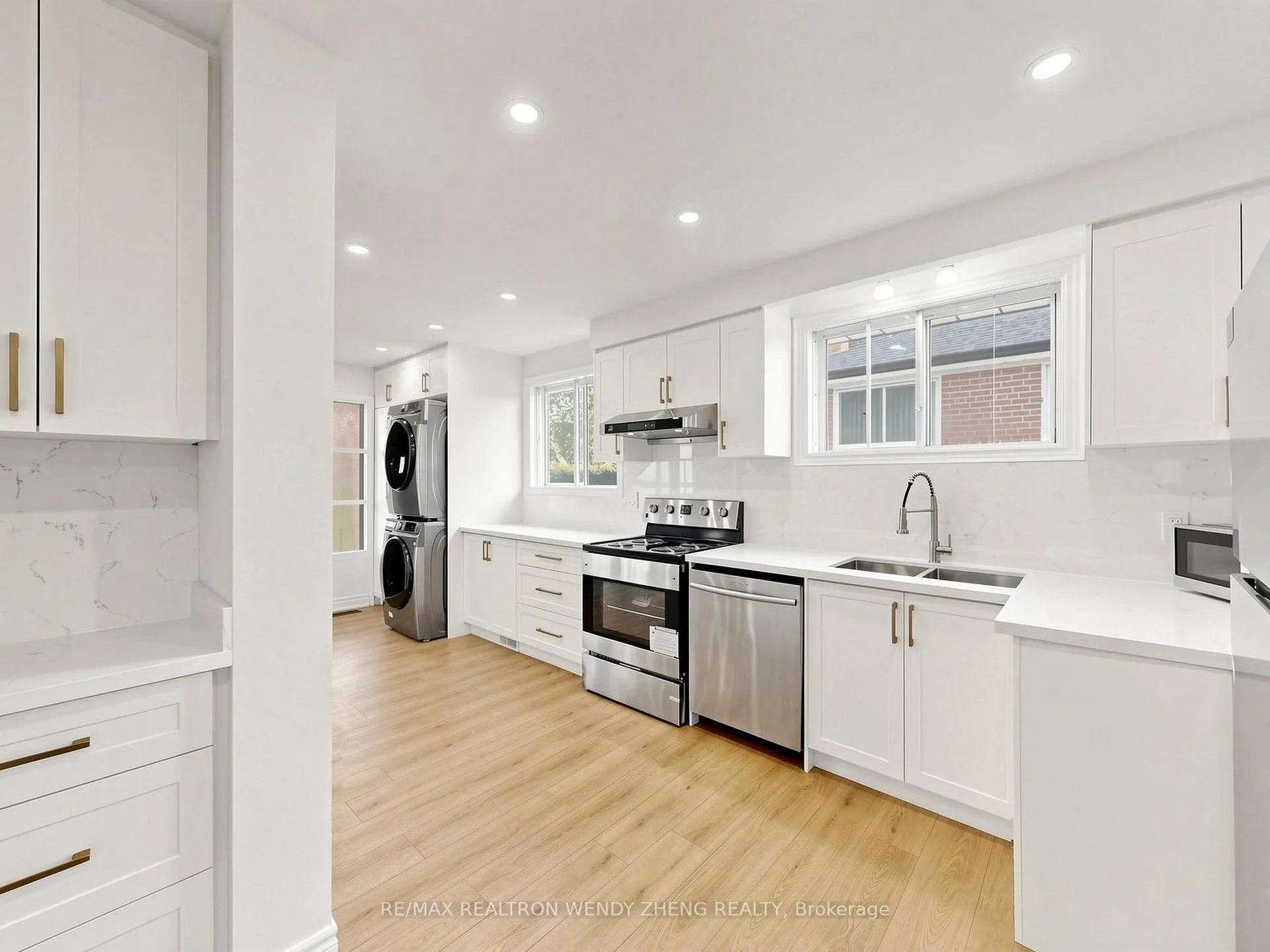 Photo 17 of Unit Main, 3 James Speight Road, Markham, Sherwood-Amberglen — HOMEH