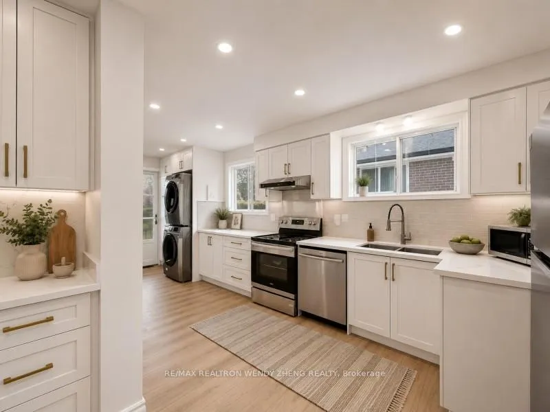 Photo 18 of Unit Main, 3 James Speight Road, Markham, Sherwood-Amberglen — HOMEH