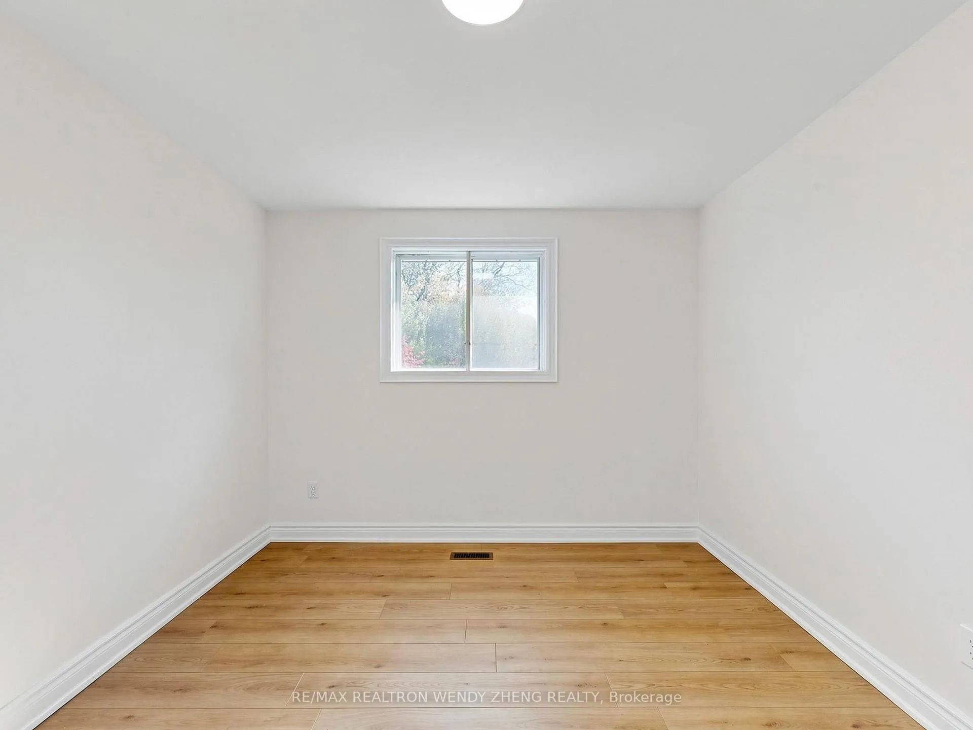 Photo 25 of Unit Main, 3 James Speight Road, Markham, Sherwood-Amberglen — HOMEH