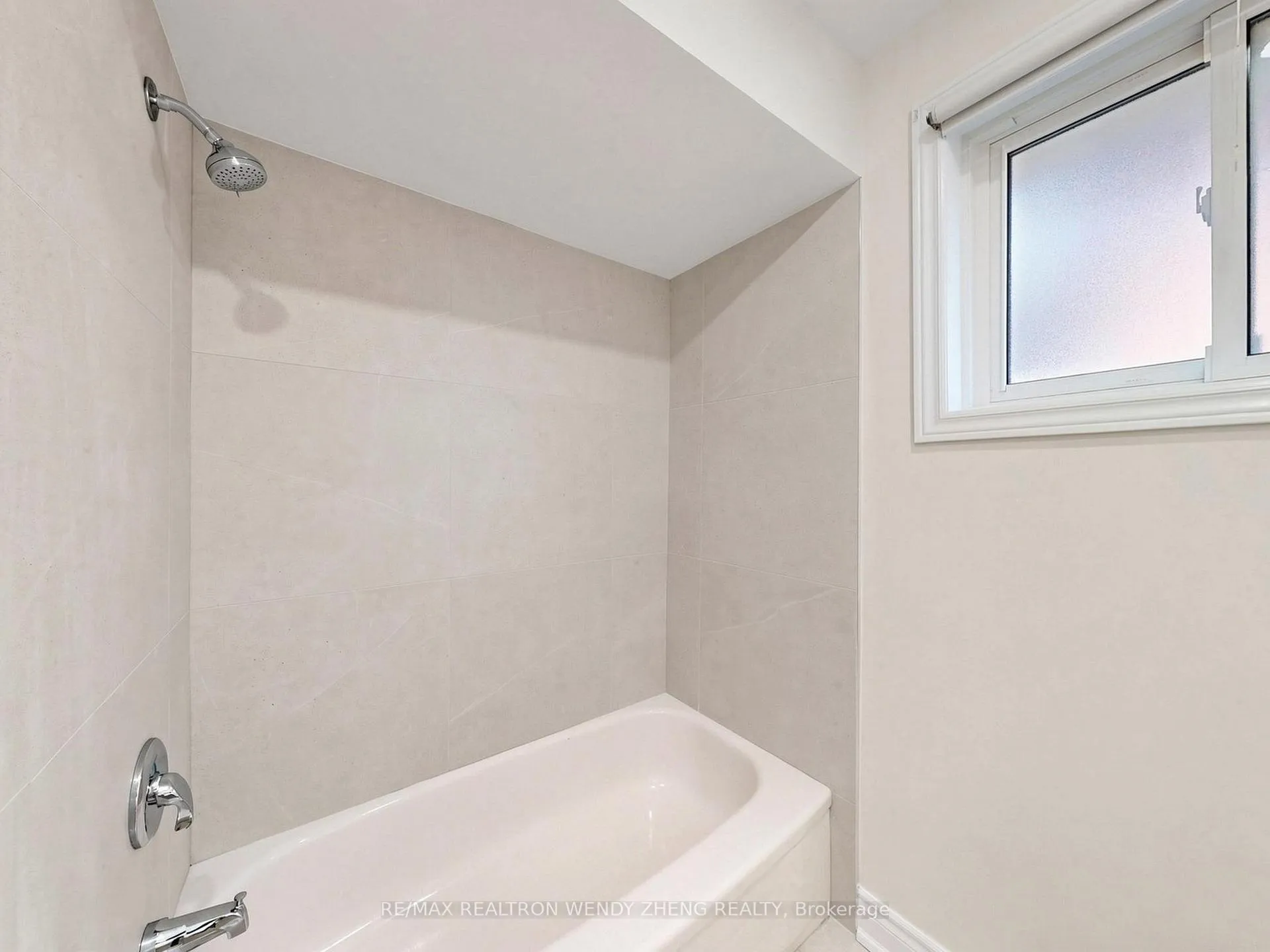Photo 29 of Unit Main, 3 James Speight Road, Markham, Sherwood-Amberglen — HOMEH