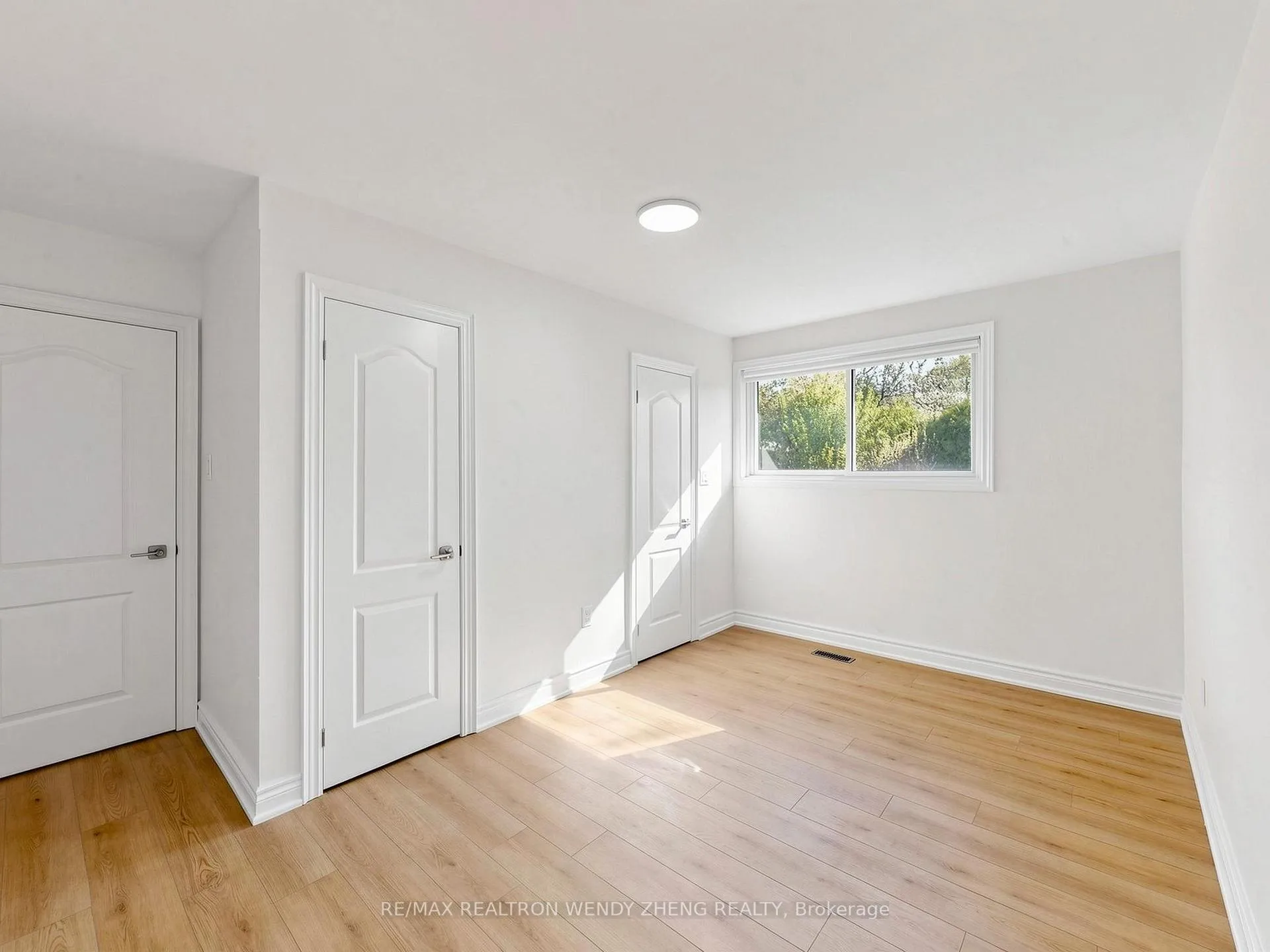 Photo 31 of Unit Main, 3 James Speight Road, Markham, Sherwood-Amberglen — HOMEH