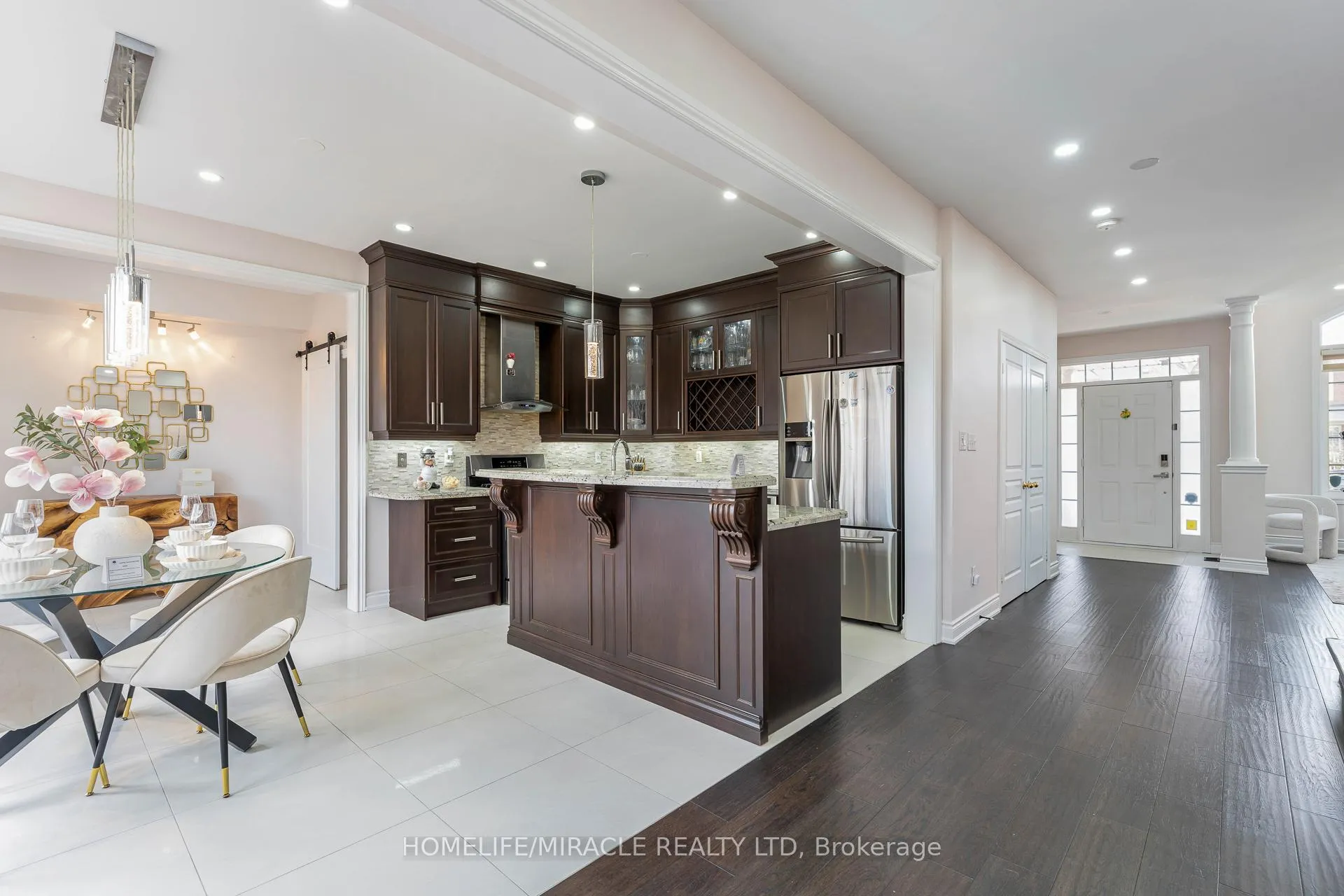 Photo 9 of 2343 Falling Green Drive, Oakville, Westmount — HOMEH