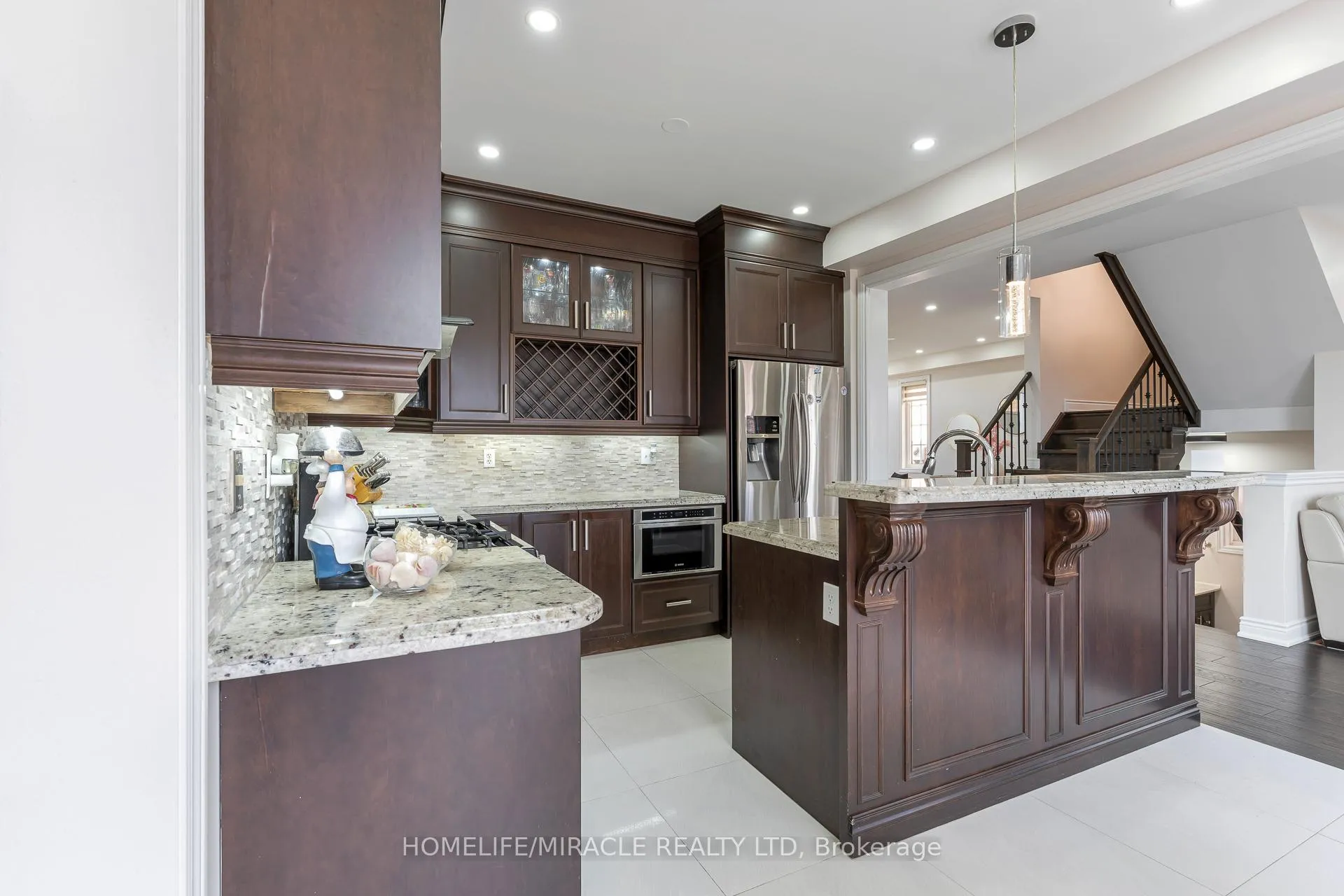 Photo 12 of 2343 Falling Green Drive, Oakville, Westmount — HOMEH