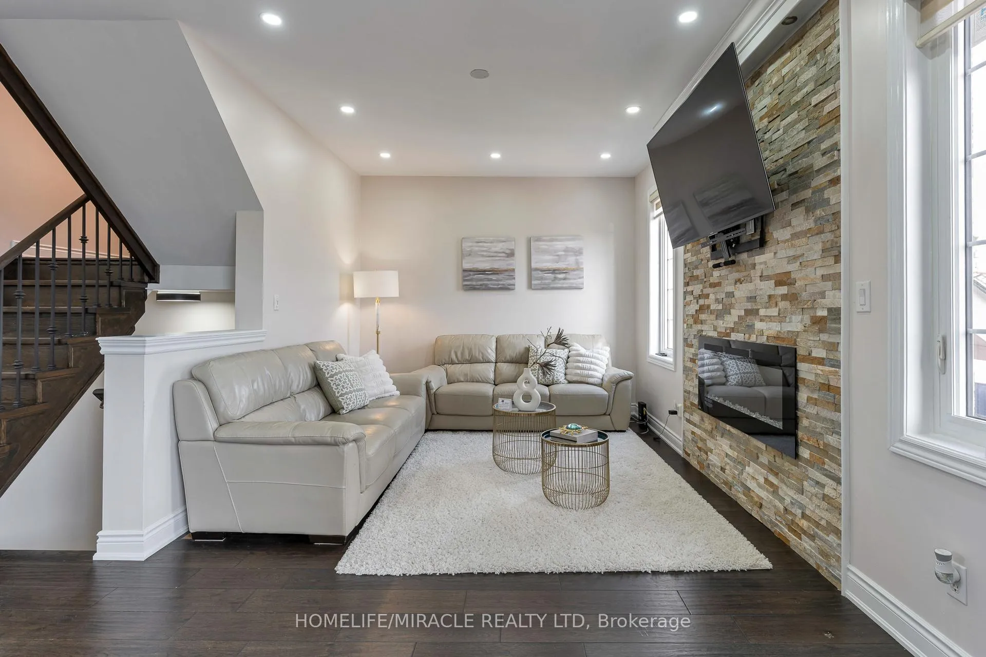Photo 15 of 2343 Falling Green Drive, Oakville, Westmount — HOMEH