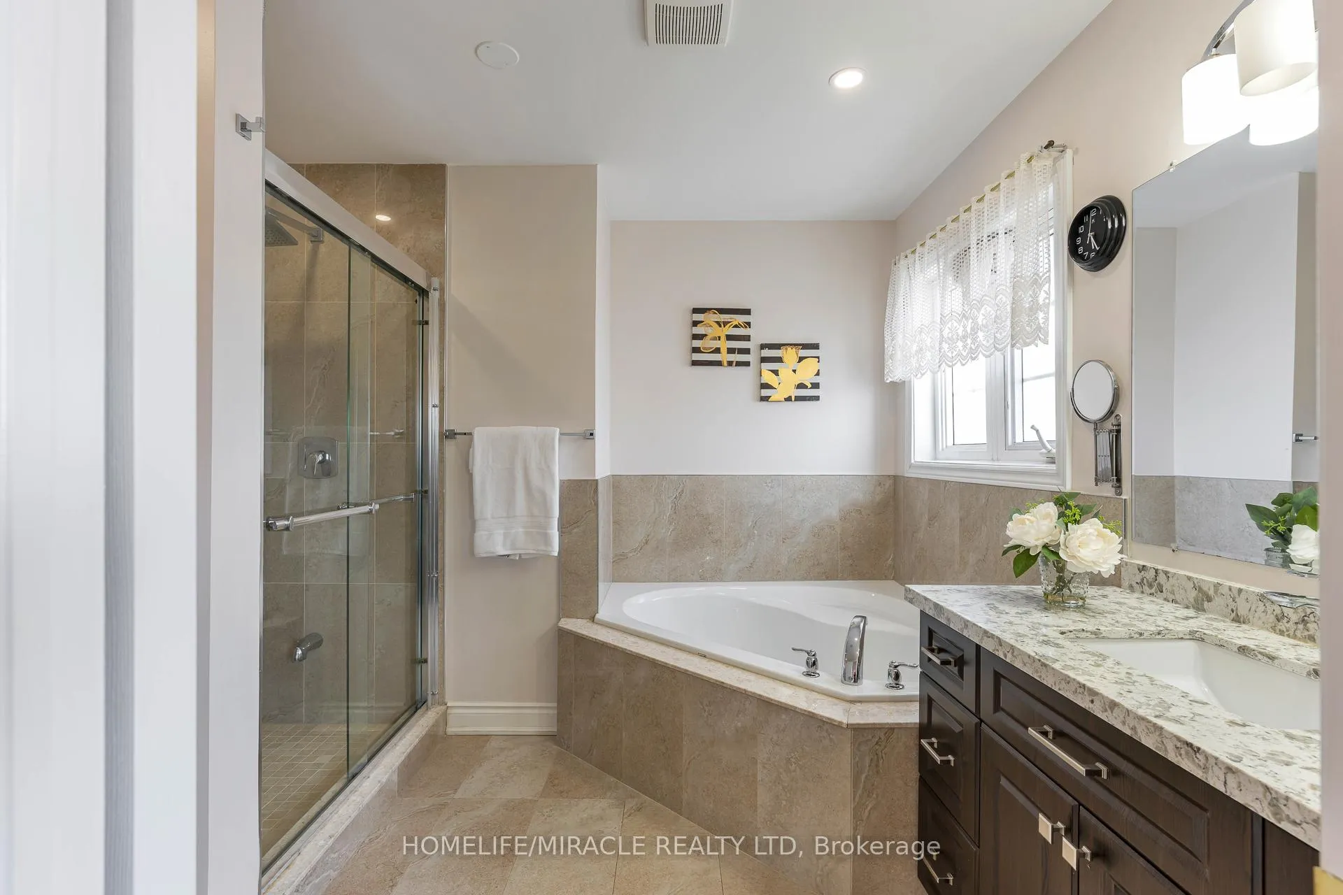 Photo 21 of 2343 Falling Green Drive, Oakville, Westmount — HOMEH
