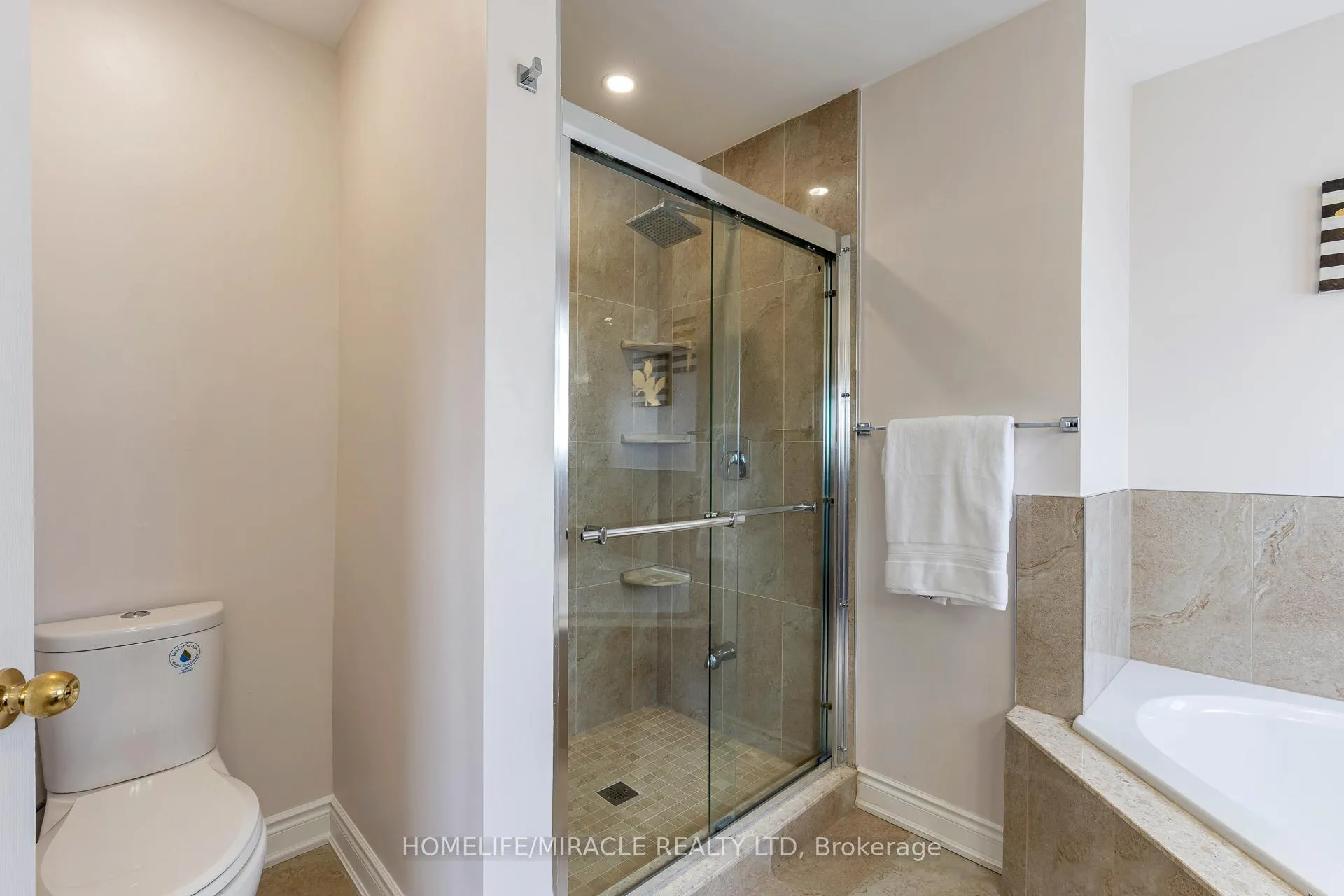 Photo 22 of 2343 Falling Green Drive, Oakville, Westmount — HOMEH