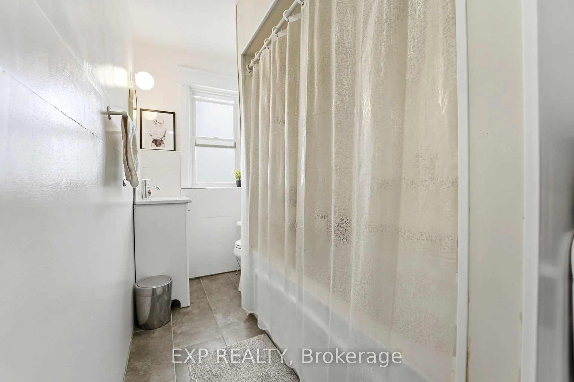 Photo 29 of 15 Avenue Place, Welland, Welland Downtown — HOMEH