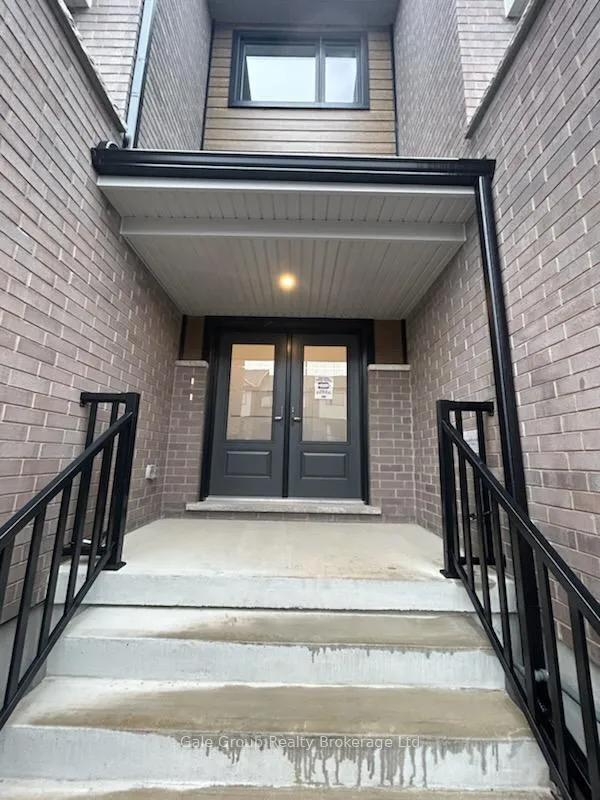 Photo 2 of Unit Main/Upper, 182-7 Bridge Crescent, Minto — HOMEH