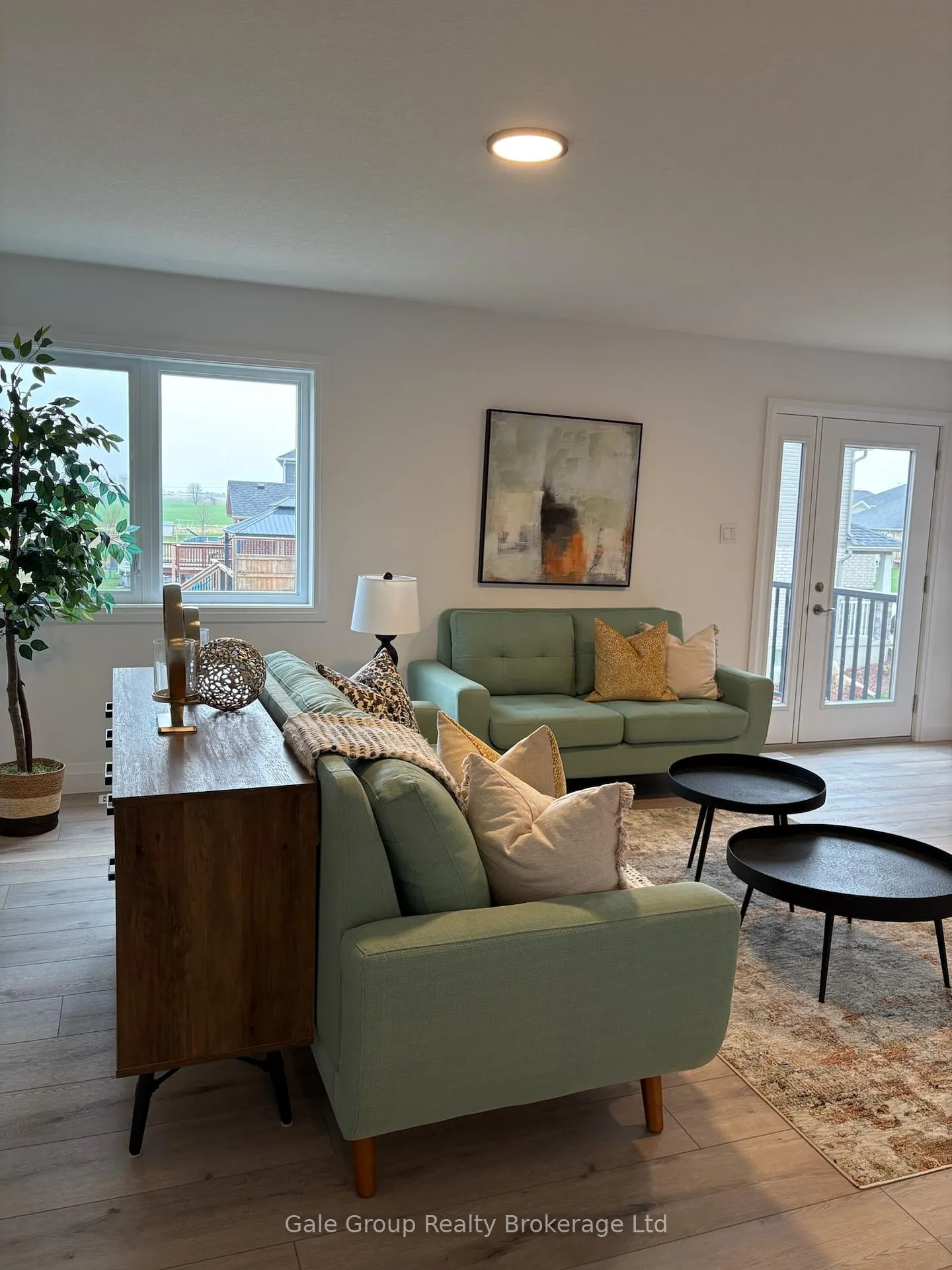 Photo 4 of Unit Main/Upper, 182-7 Bridge Crescent, Minto — HOMEH