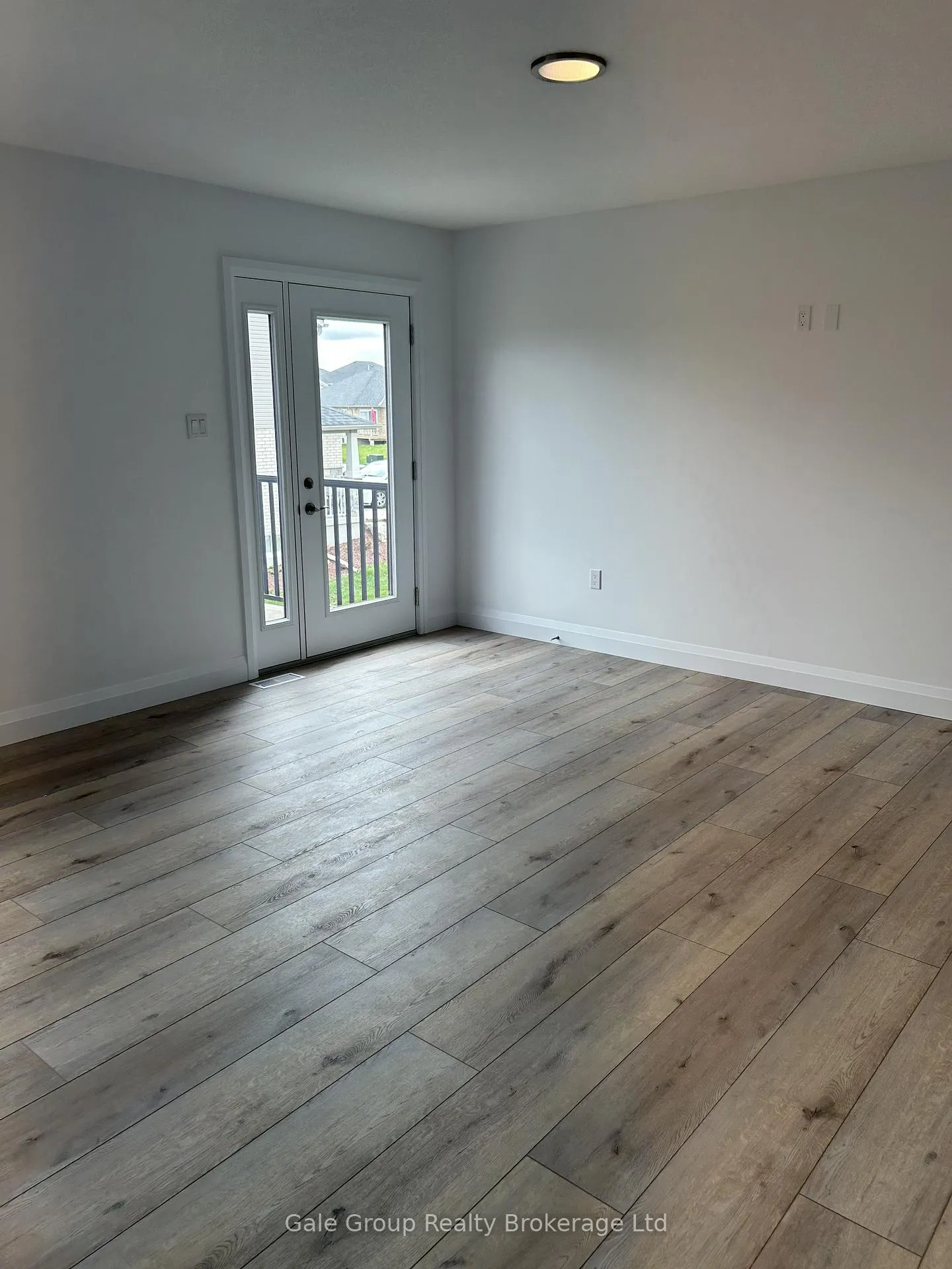 Photo 6 of Unit Main/Upper, 182-7 Bridge Crescent, Minto — HOMEH