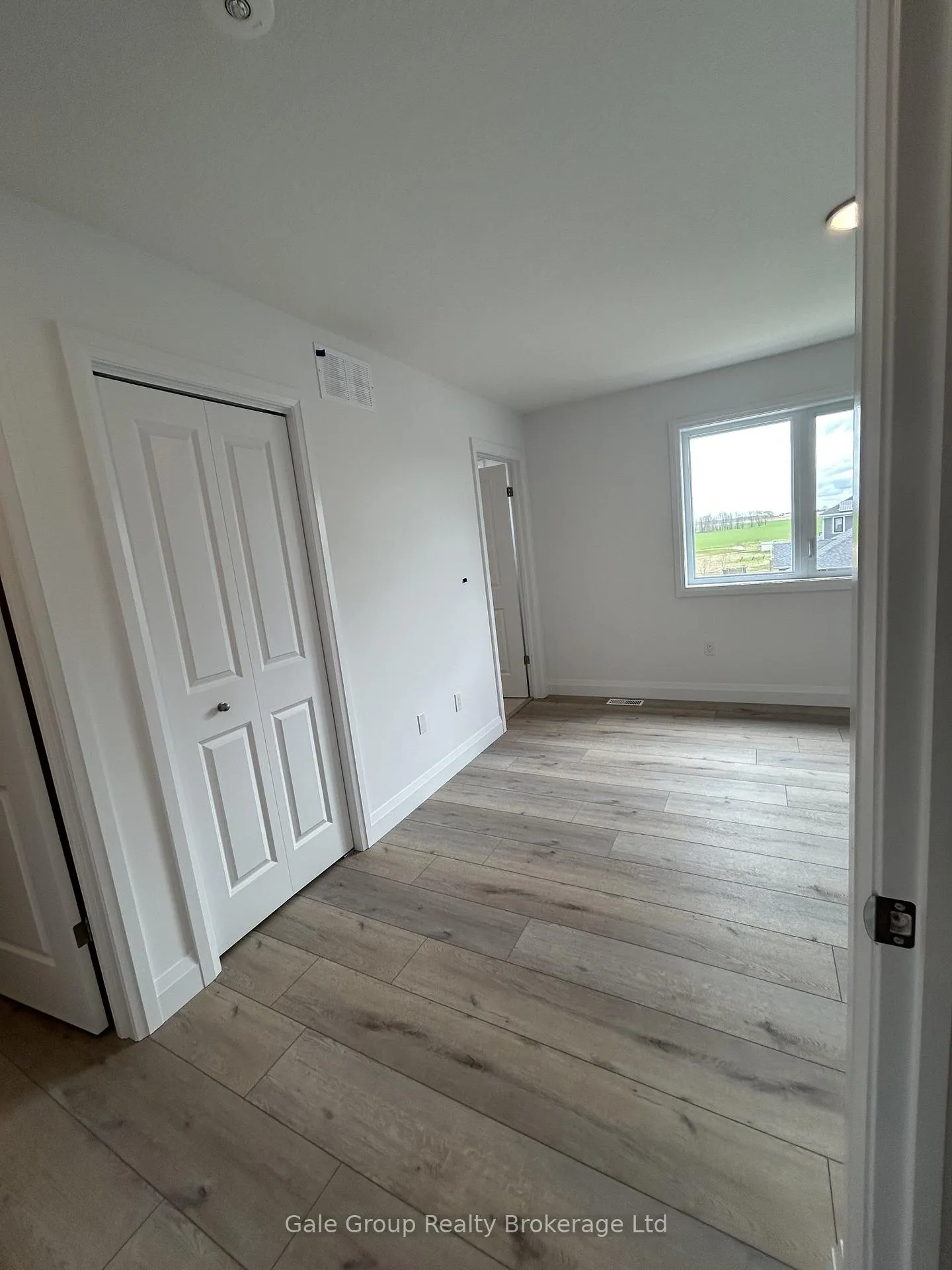 Photo 20 of Unit Main/Upper, 182-7 Bridge Crescent, Minto — HOMEH