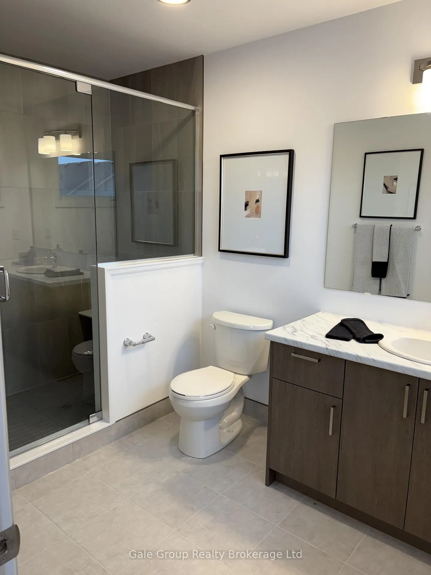 Photo 21 of Unit Main/Upper, 182-7 Bridge Crescent, Minto — HOMEH