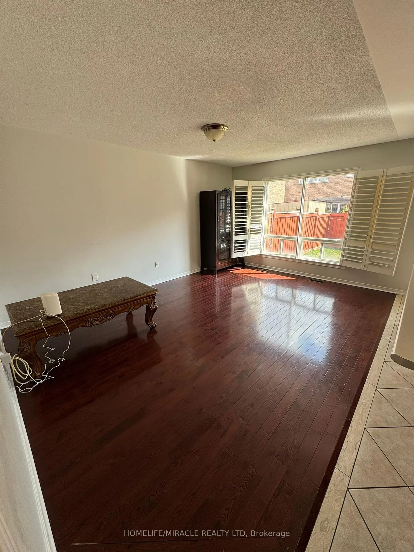 Photo 4 of 95 Sleightholme Crescent, Brampton, Bram East — HOMEH