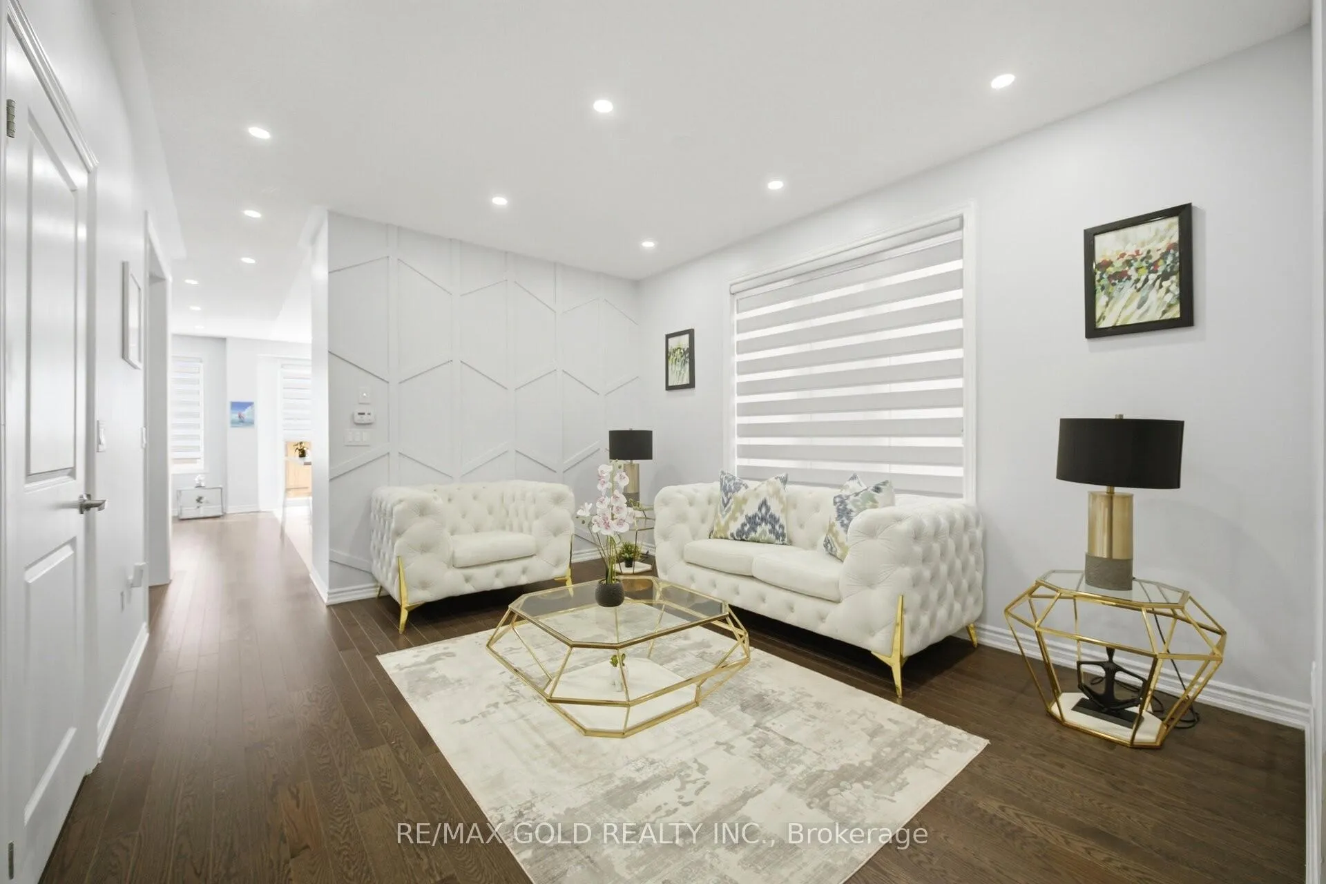 Photo 3 of 28 Calabria Drive, Caledon, Rural Caledon — HOMEH