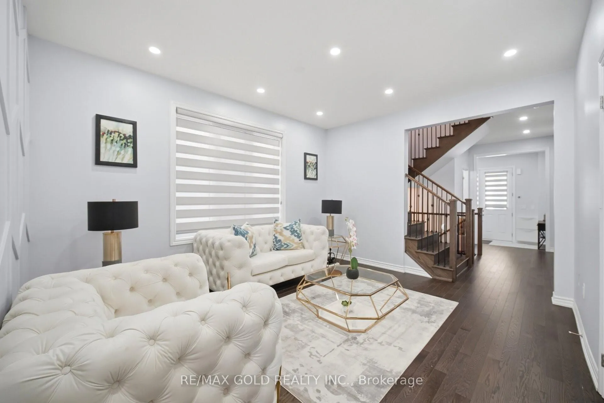 Photo 4 of 28 Calabria Drive, Caledon, Rural Caledon — HOMEH