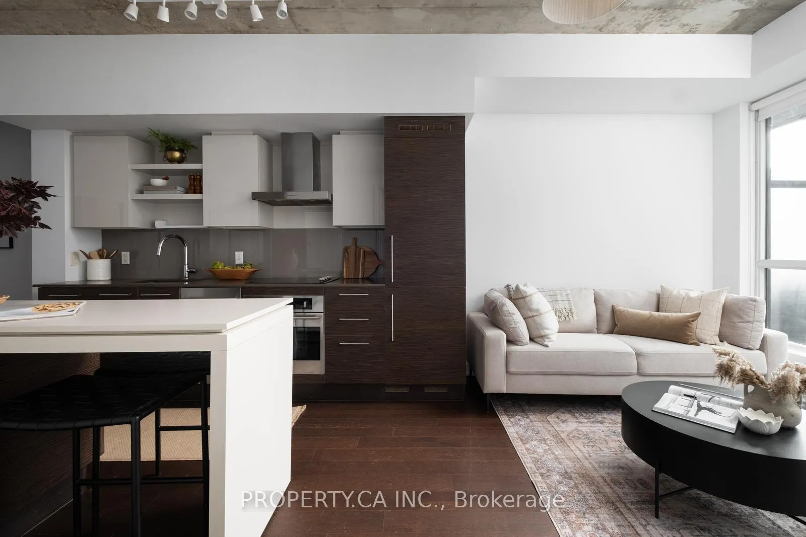 Front of Unit 344, 1030 King Street W