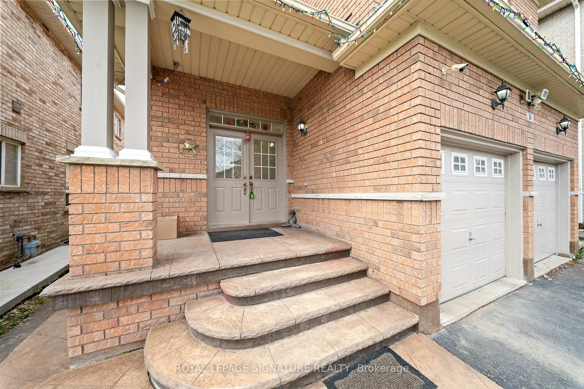 Photo 4 of 16 Clearjoy Street, Brampton, Madoc — HOMEH