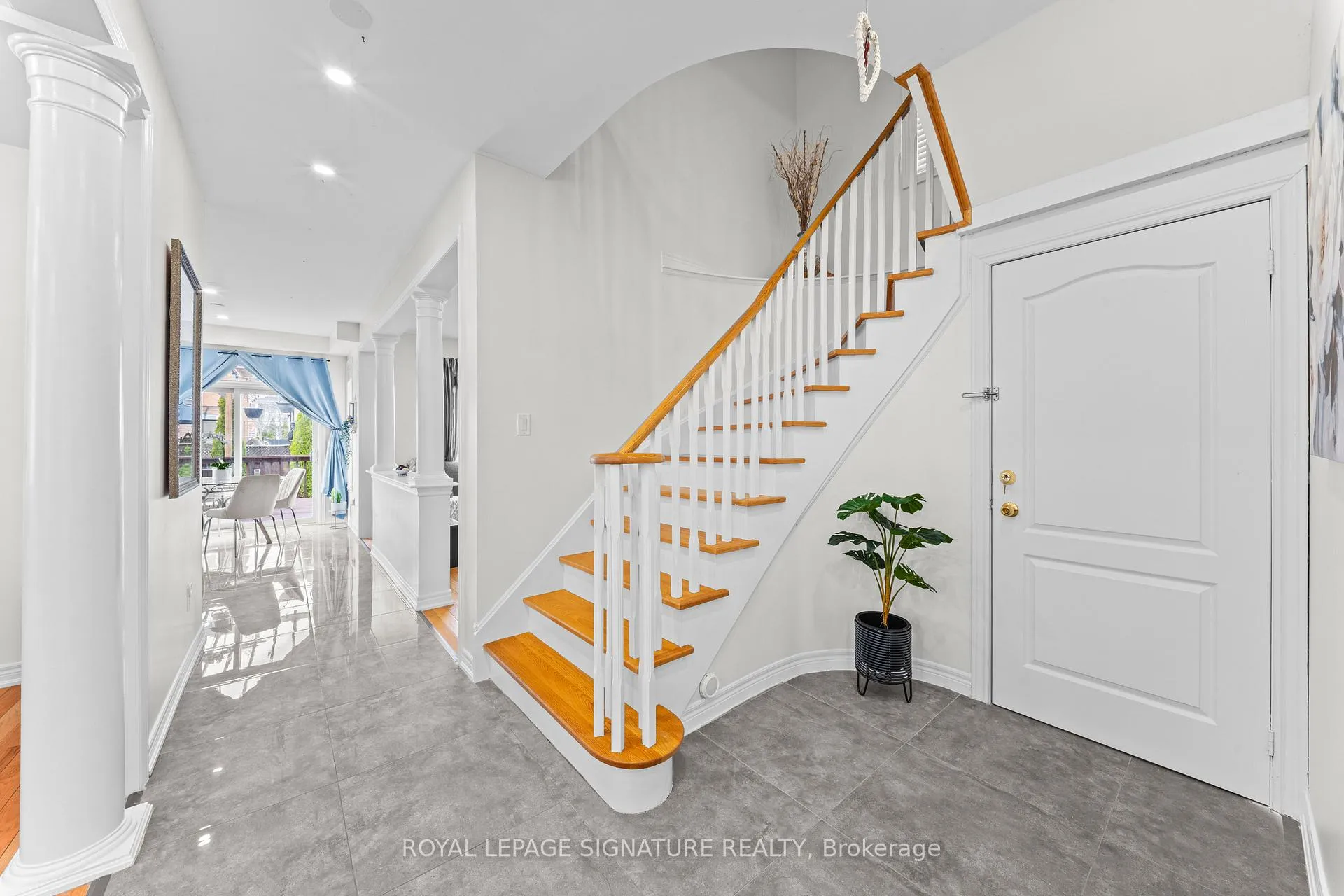 Photo 9 of 16 Clearjoy Street, Brampton, Madoc — HOMEH