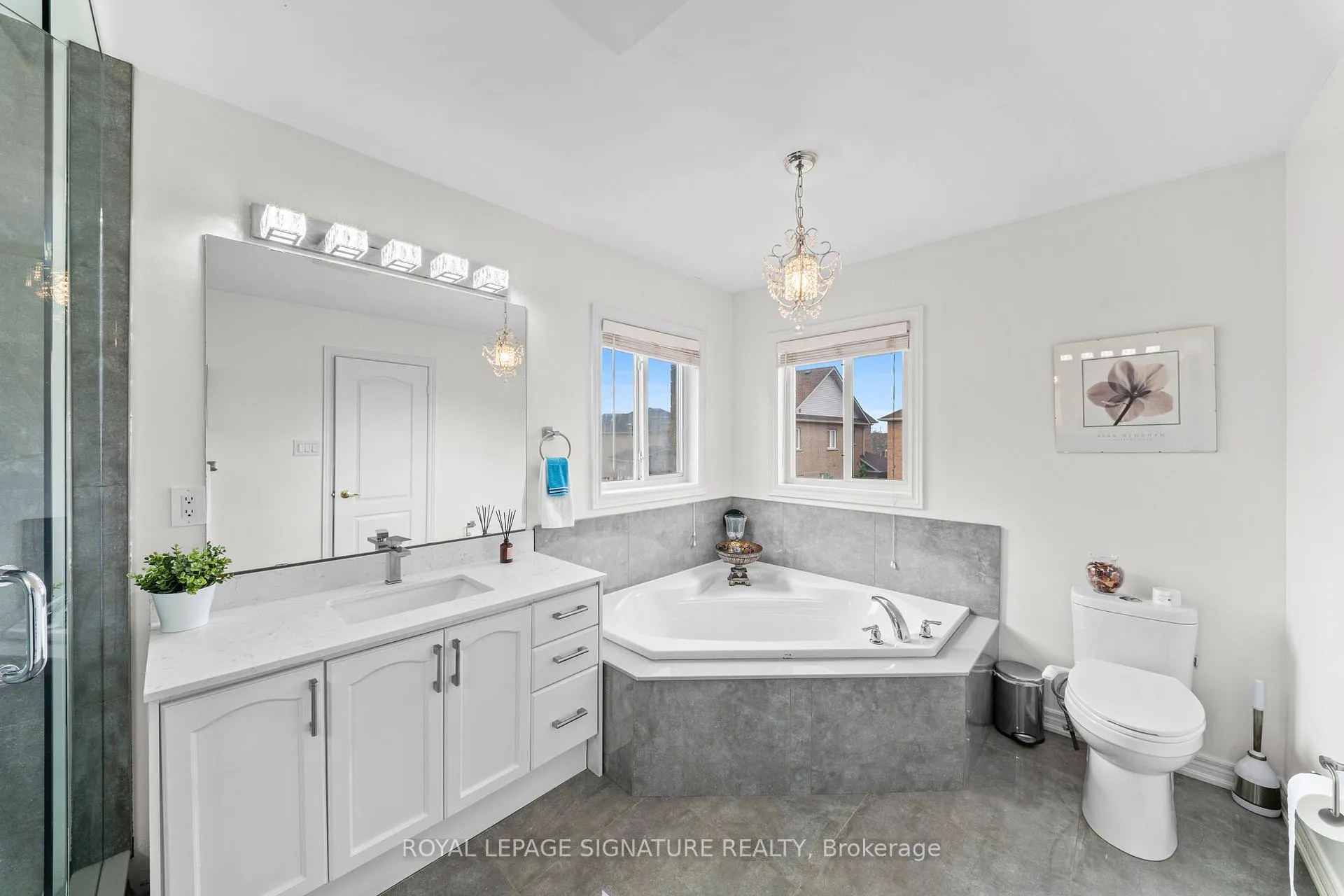 Photo 20 of 16 Clearjoy Street, Brampton, Madoc — HOMEH