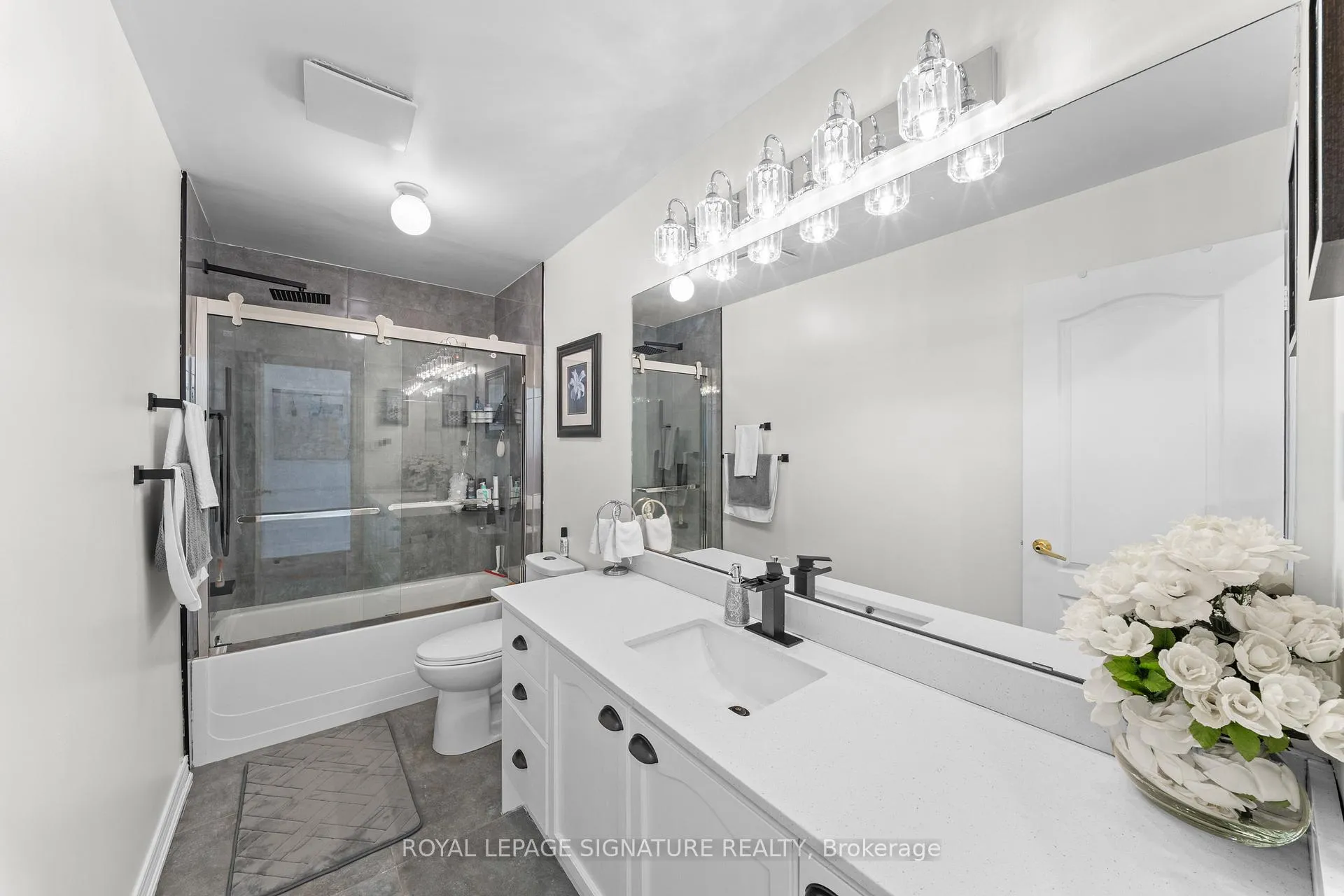 Photo 24 of 16 Clearjoy Street, Brampton, Madoc — HOMEH