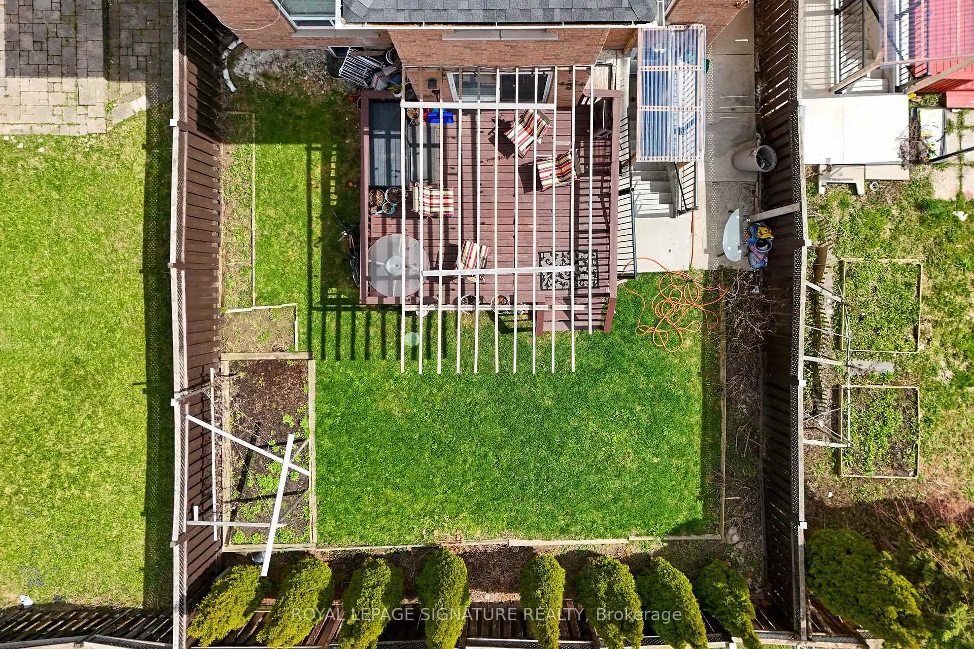 Photo 36 of 16 Clearjoy Street, Brampton, Madoc — HOMEH