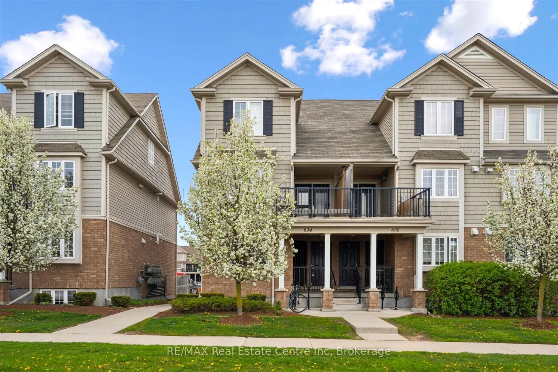 Front of Unit A, 634 Woodlawn Road