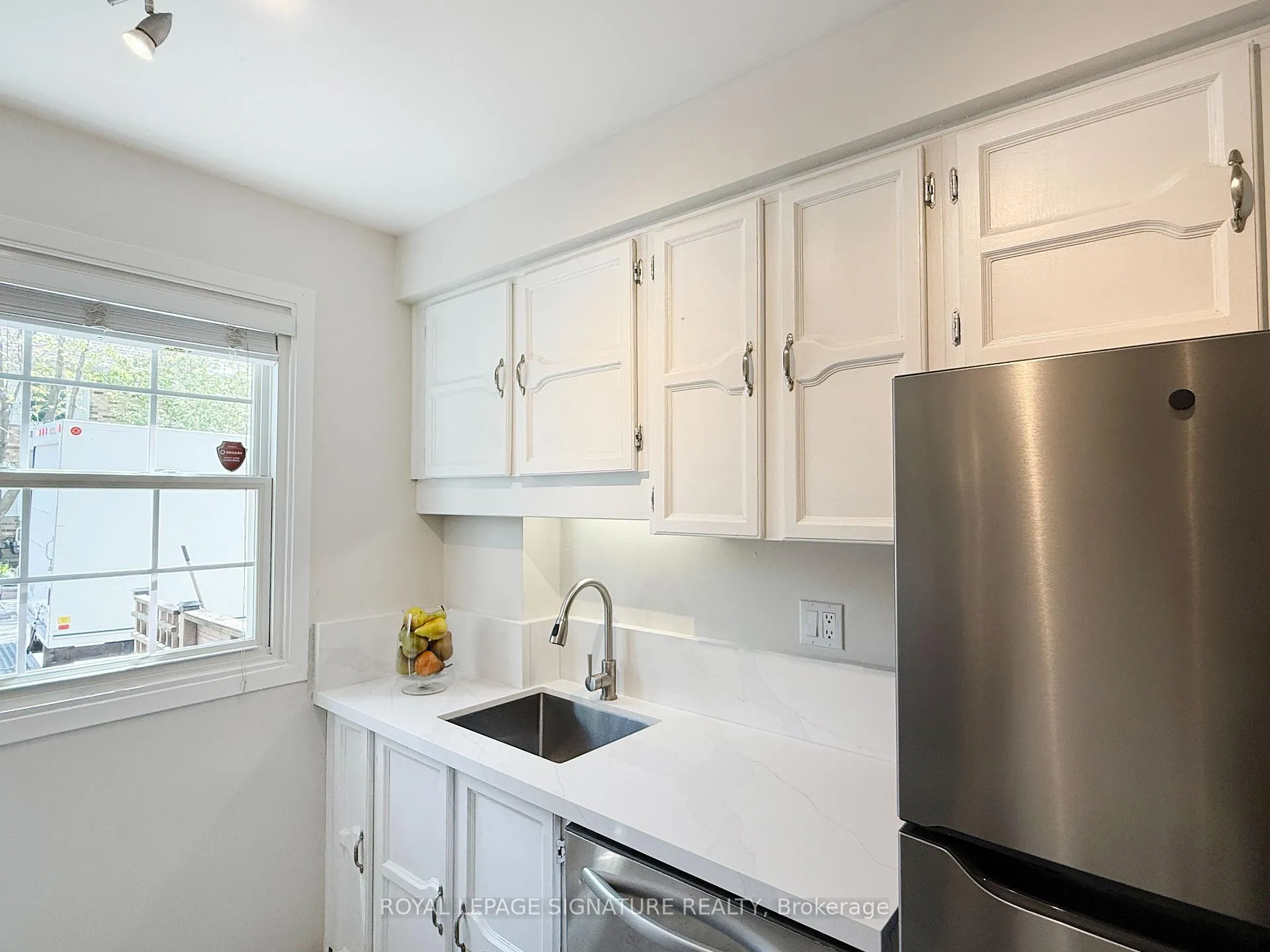 Photo 5 of 36 Lount Street, Toronto, Greenwood-Coxwell — HOMEH