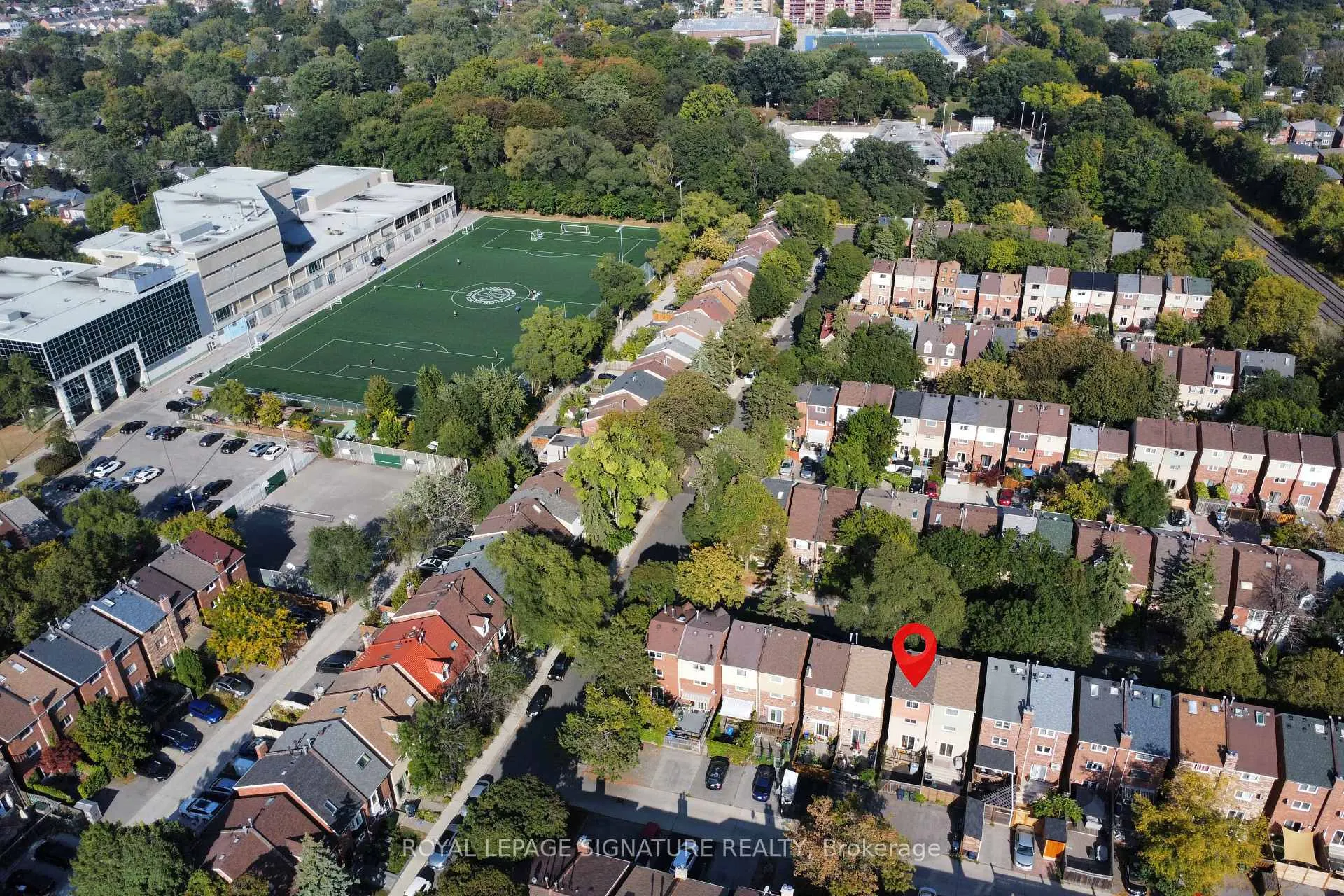 Photo 26 of 36 Lount Street, Toronto, Greenwood-Coxwell — HOMEH