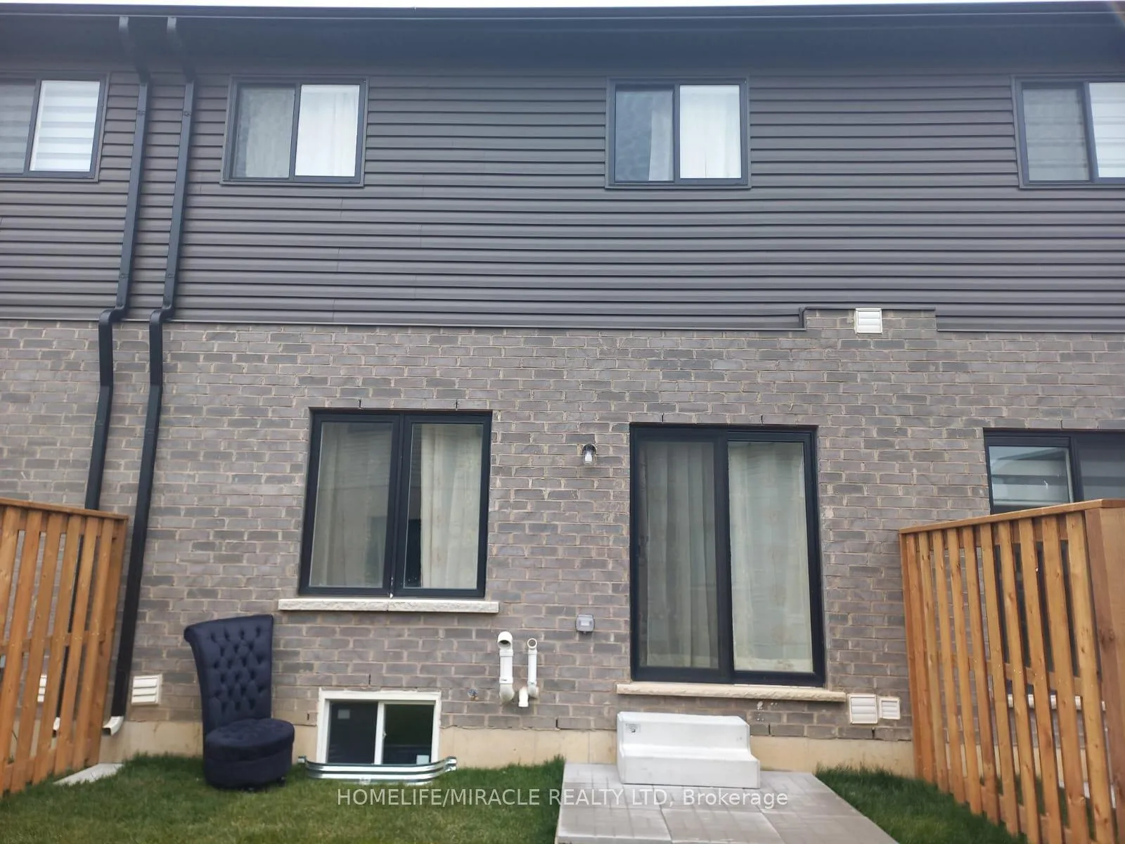 Photo 2 of Unit 41, 520 Grey Street, Brantford — HOMEH